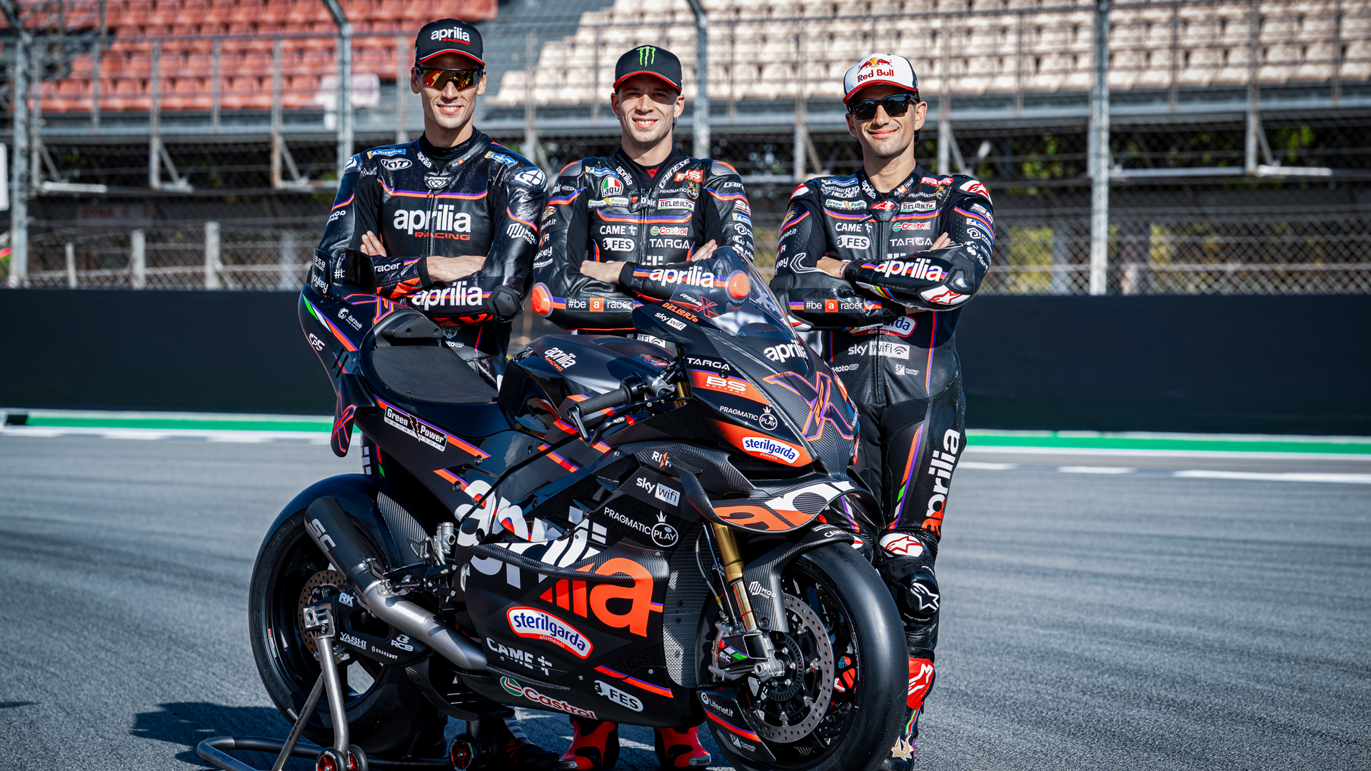 Aprilia RSV4 X GP 2026 Estatica (8)