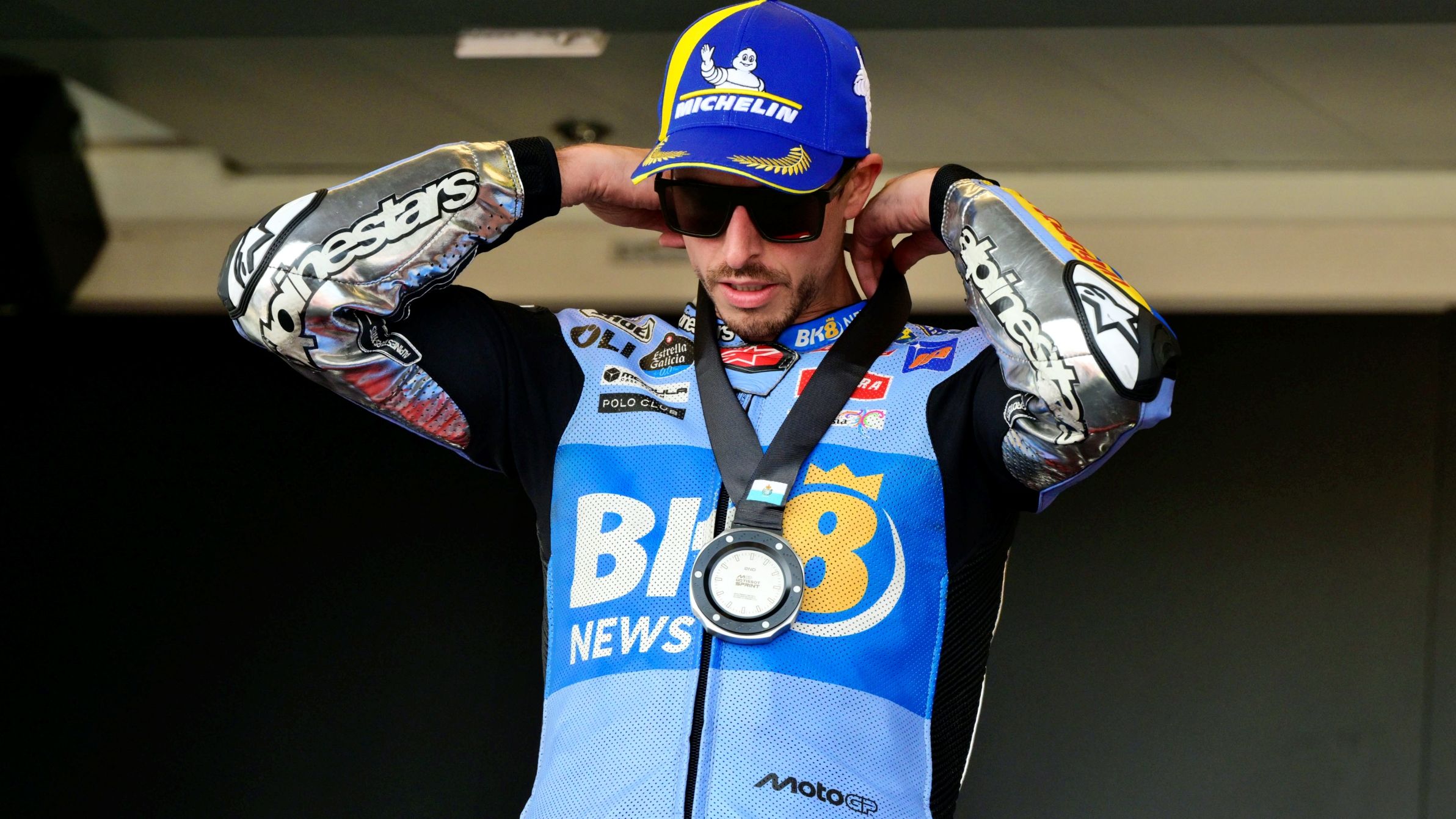 Alex Márquez festeja su podio Sprint en el GP de San Marino de MotoGP 2025