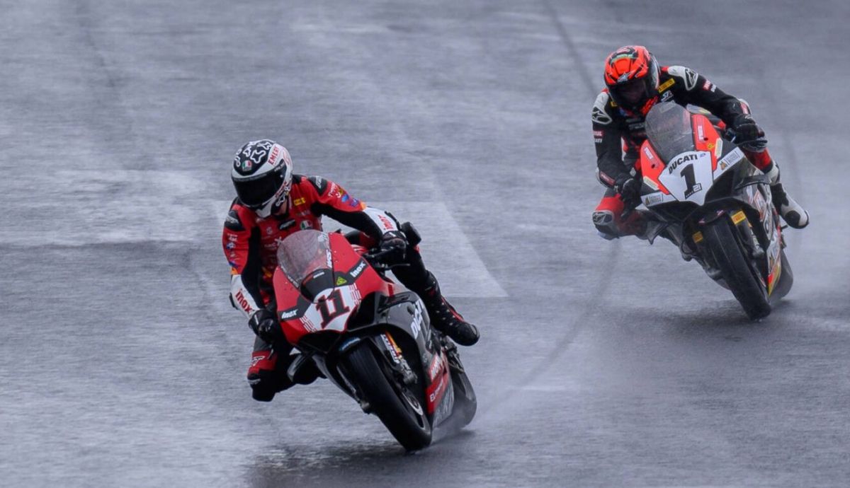 Broc Pearson lidera en Phillip Island por delante de Josh Waters