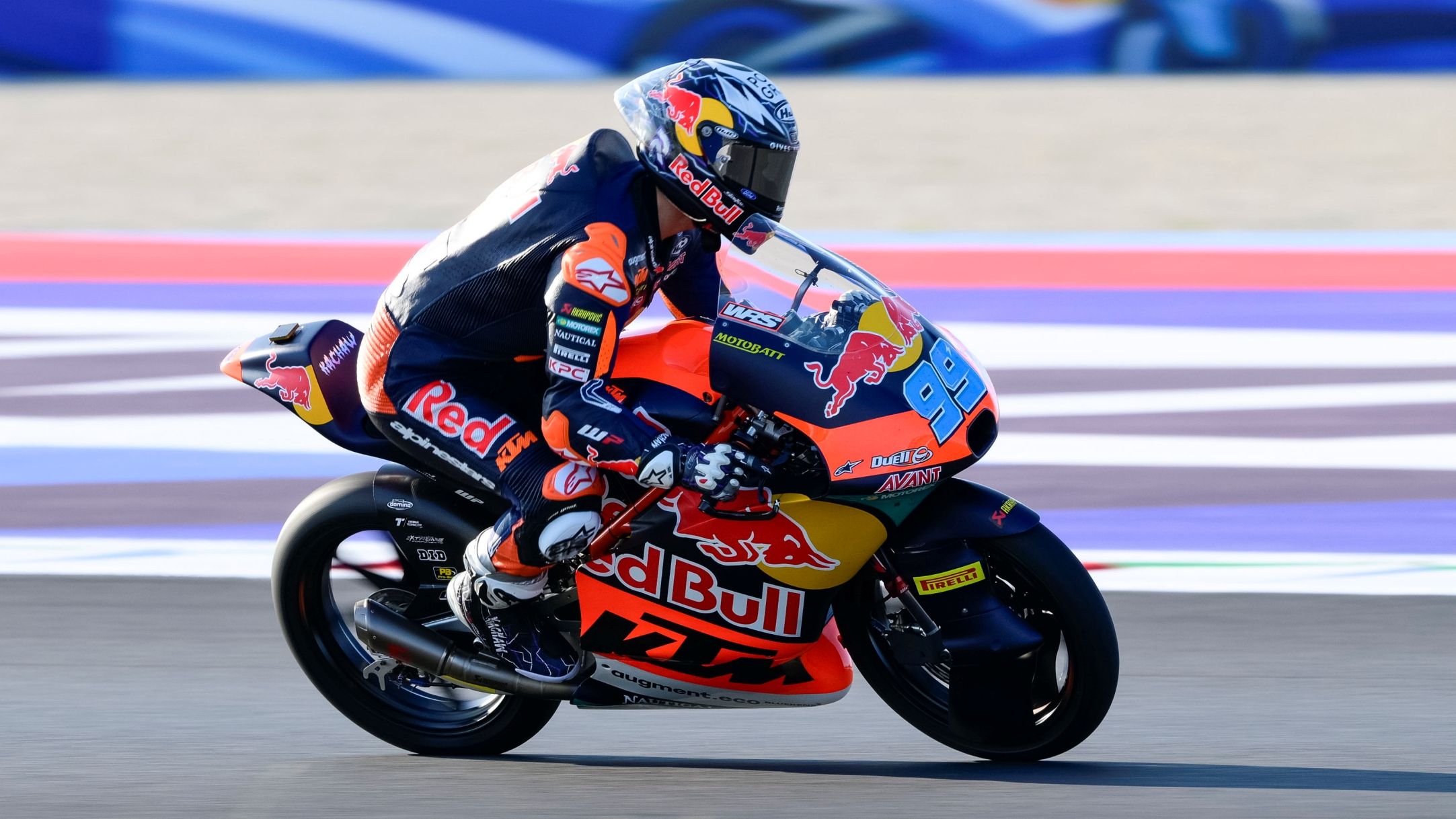 José Antonio Rueda da otro paso al título ganando en Misano