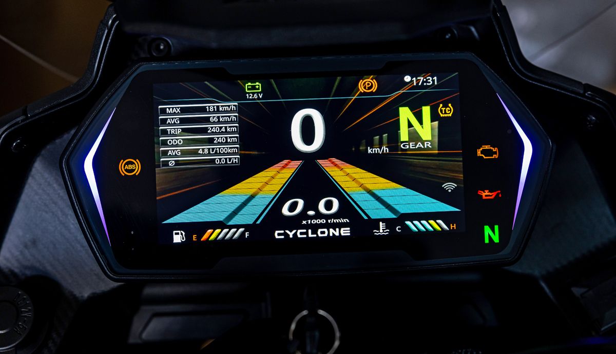 Cyclone RX600 detalles (22)