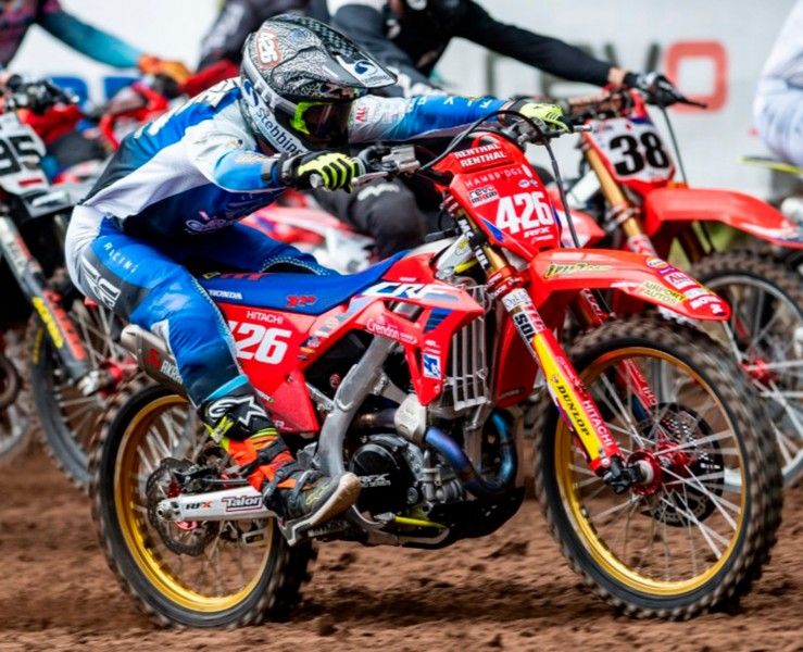 RFX equipa tu motocross con tecnología de competición: manillares, launch control, filtros y más