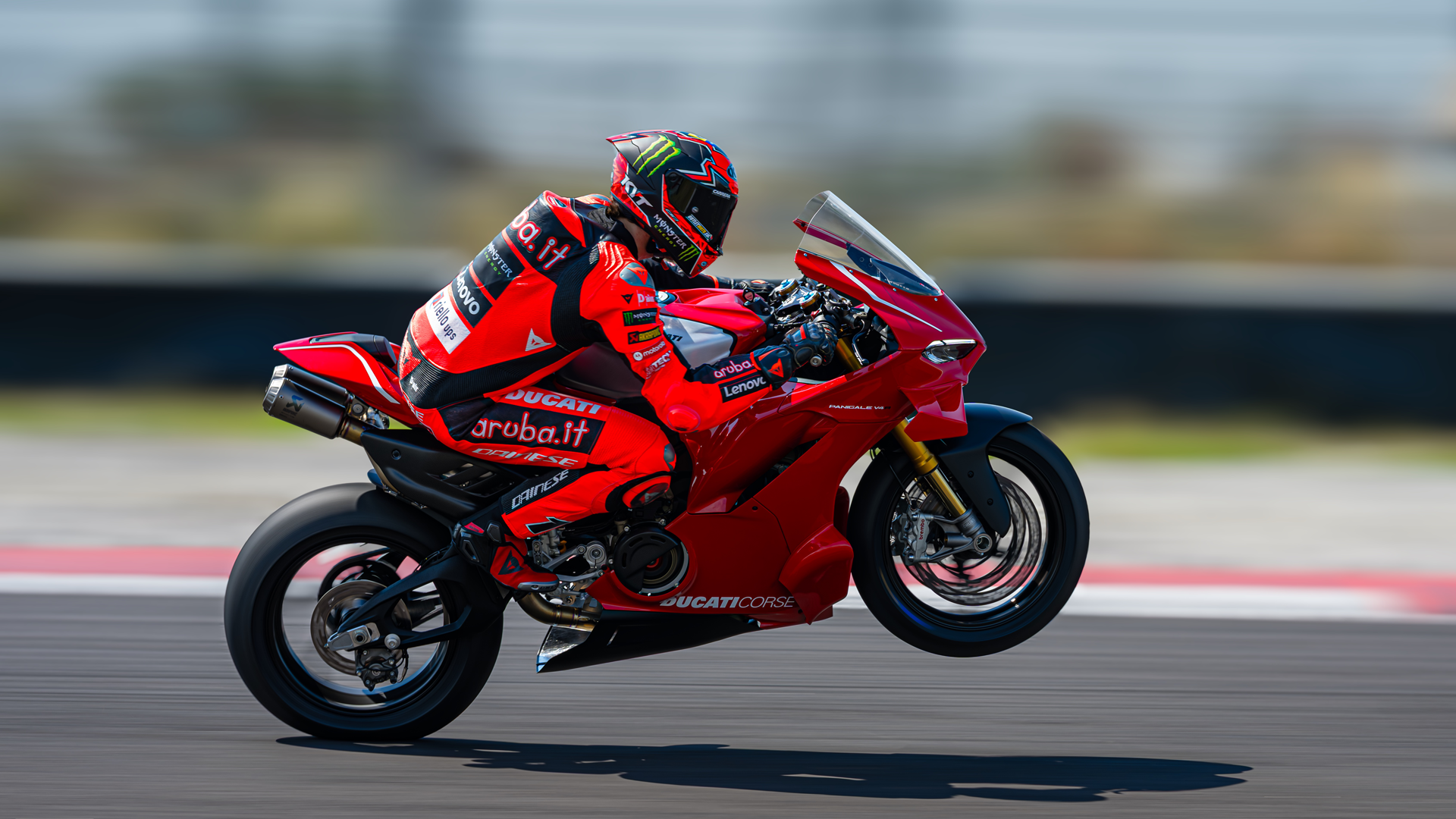 Ducati Panigale V4 R 2025 Accion (1)