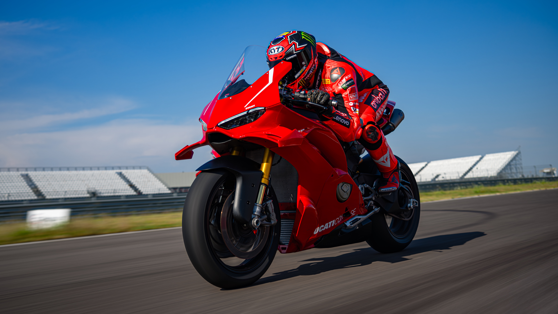 Ducati Panigale V4 R 2025 Accion (4)