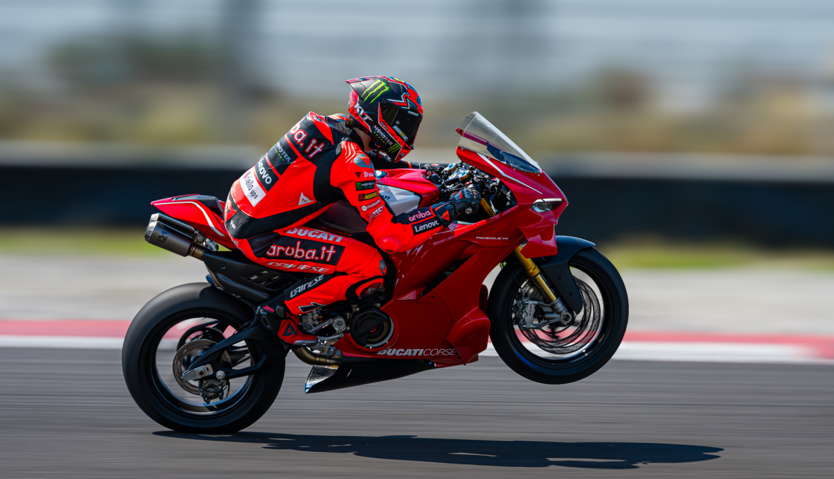 Ducati Panigale V4 R 2025 Accion (1)