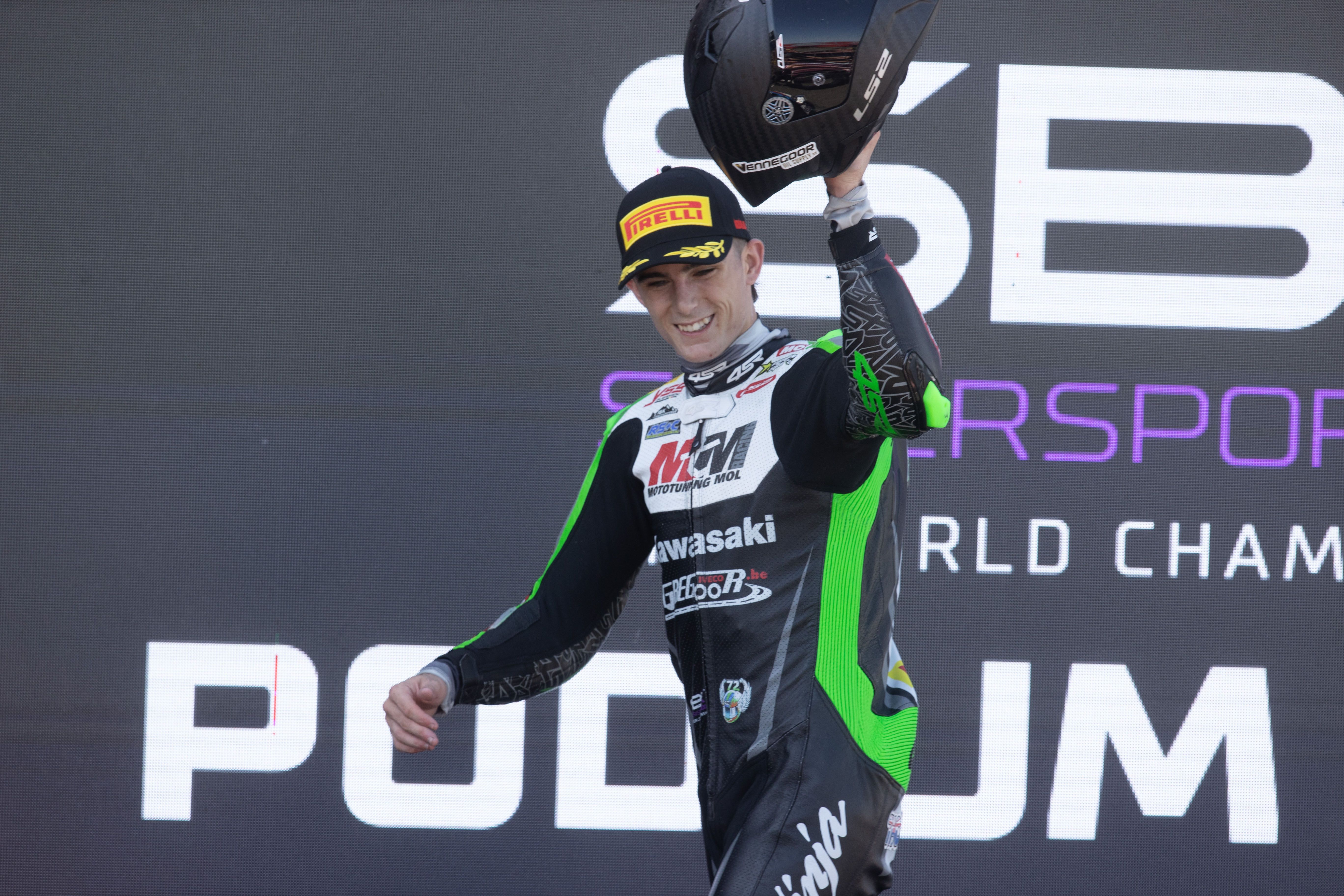 Carter Thompson celebrando su victoria