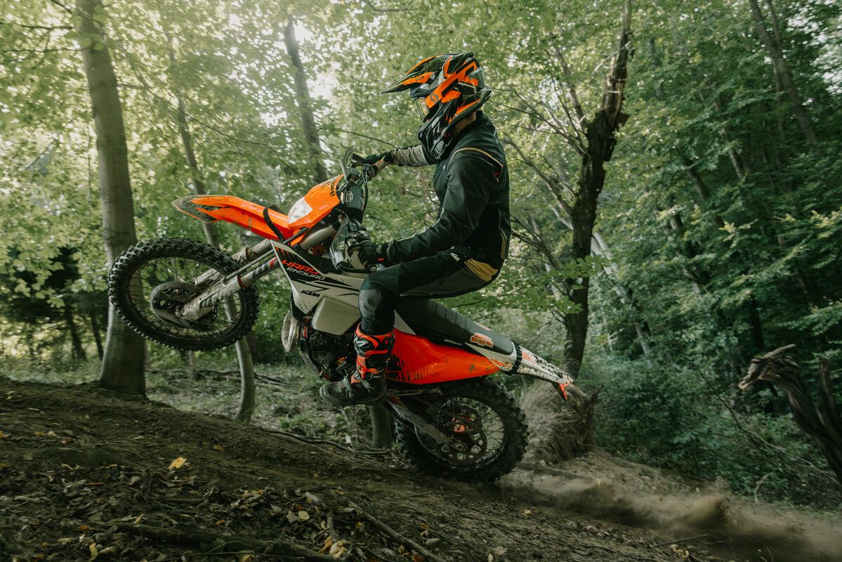 Fotos KTM 300 EXC HARDENDURO 2026.