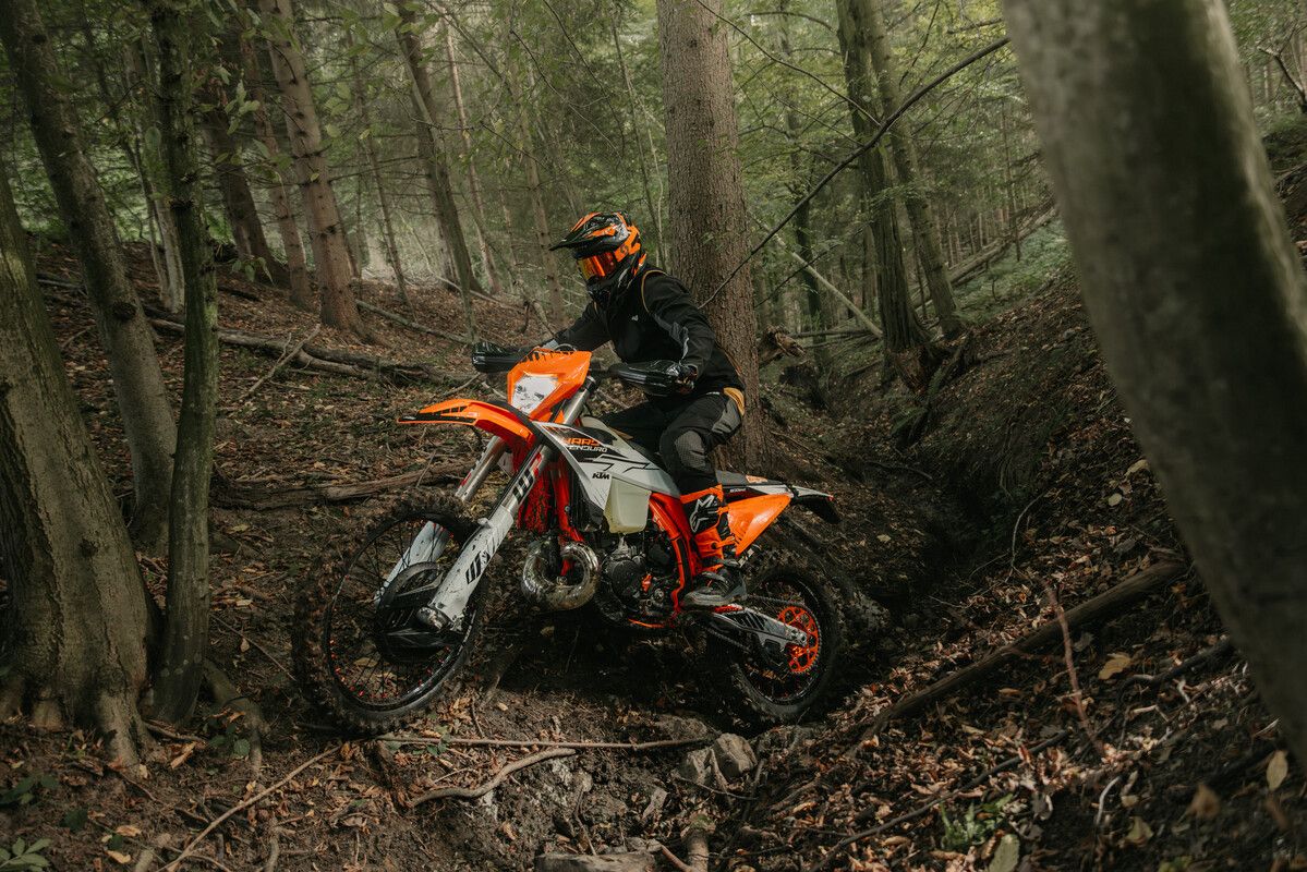 Fotos KTM 300 EXC HARDENDURO 2026.