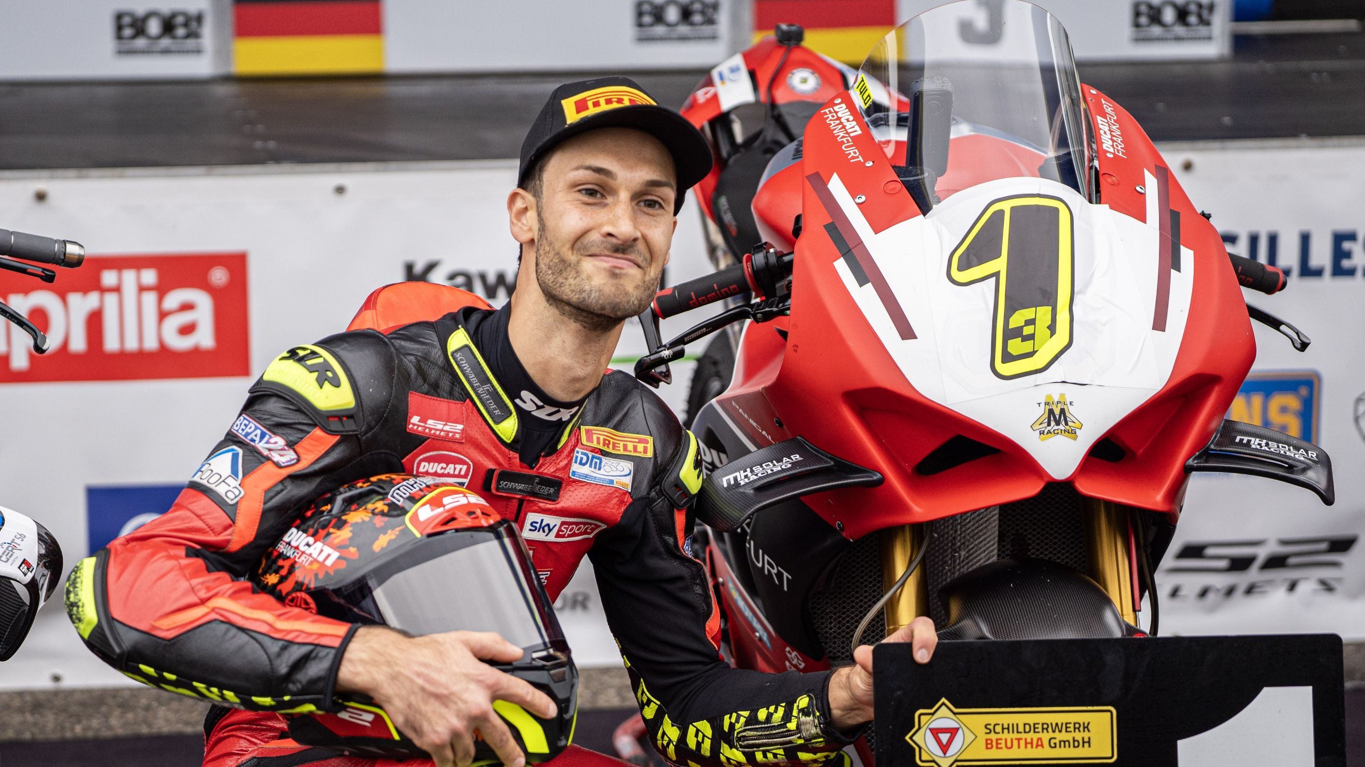 Lukas Tulovic es el campeón del IDM Superbike 2025