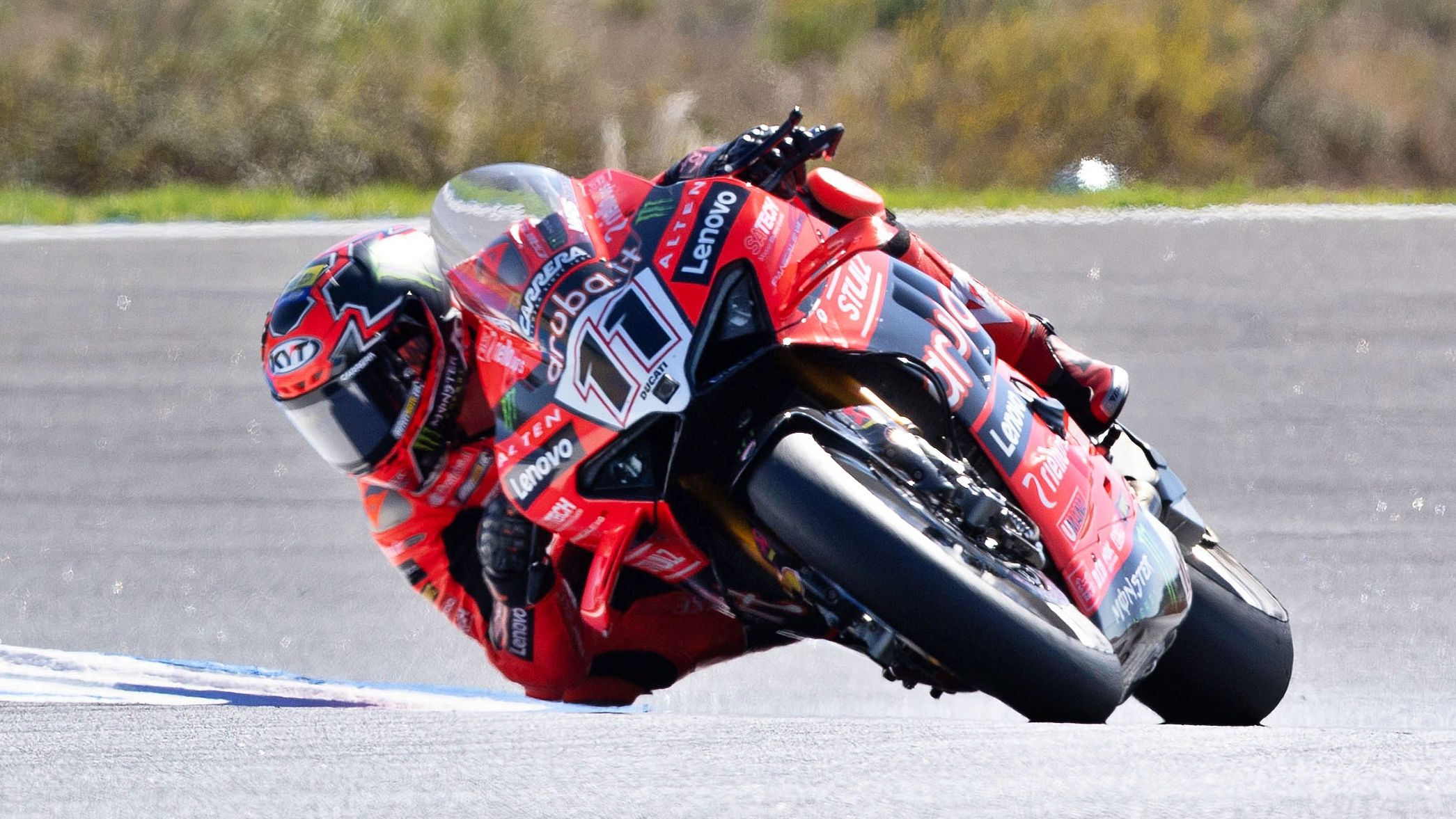 Nicolò Bulega ha ganado la carrera final en Estoril