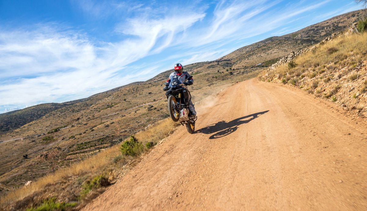 VOGE DS800 RALLY SANTI AYALA 41 (Grande) VOGE DS800 RALLY SANTI AYALA 41 (Grande)