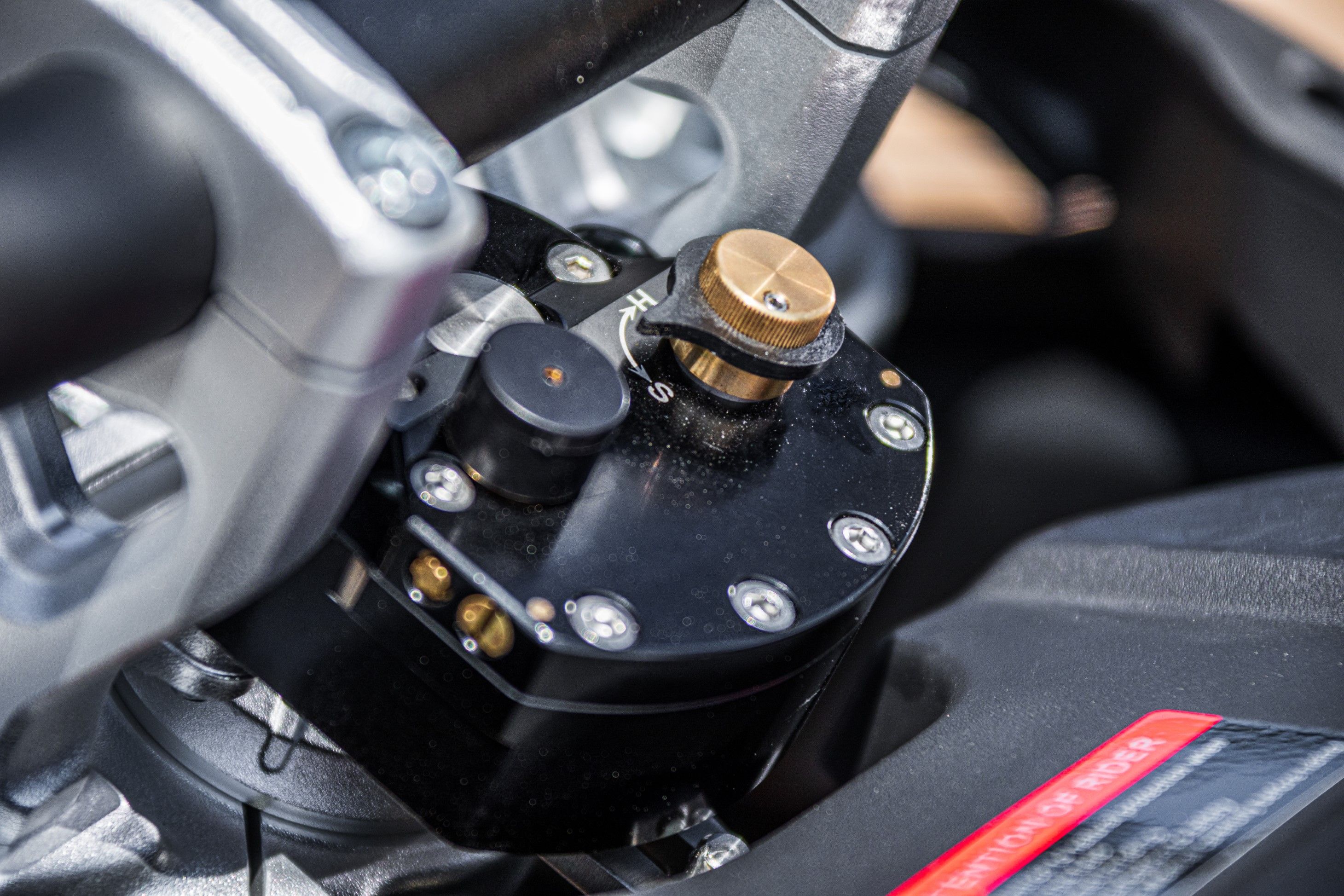 Voge DS 800 Rally 2025 Detalles (23) (Grande)