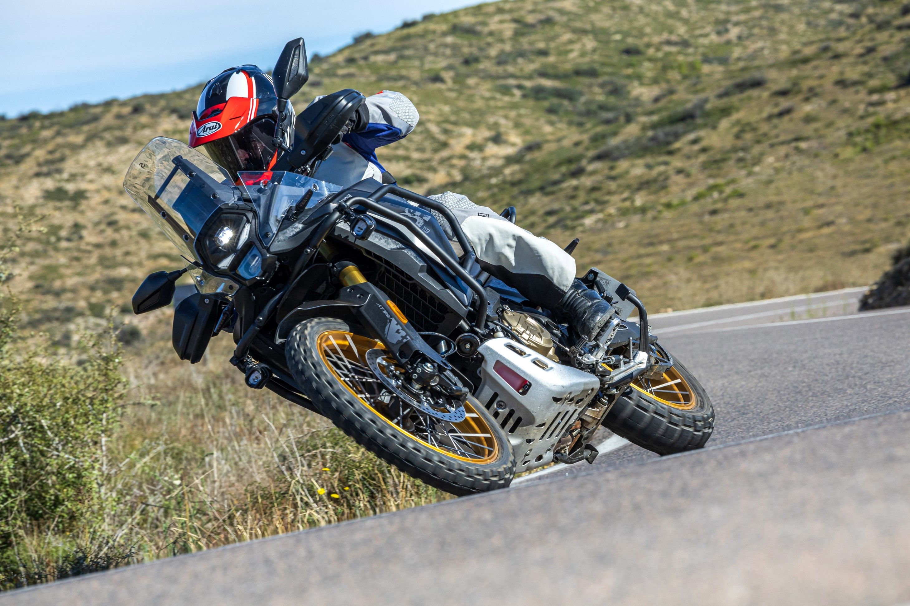 VOGE DS800 RALLY   SANTI AYALA 11 (Grande)