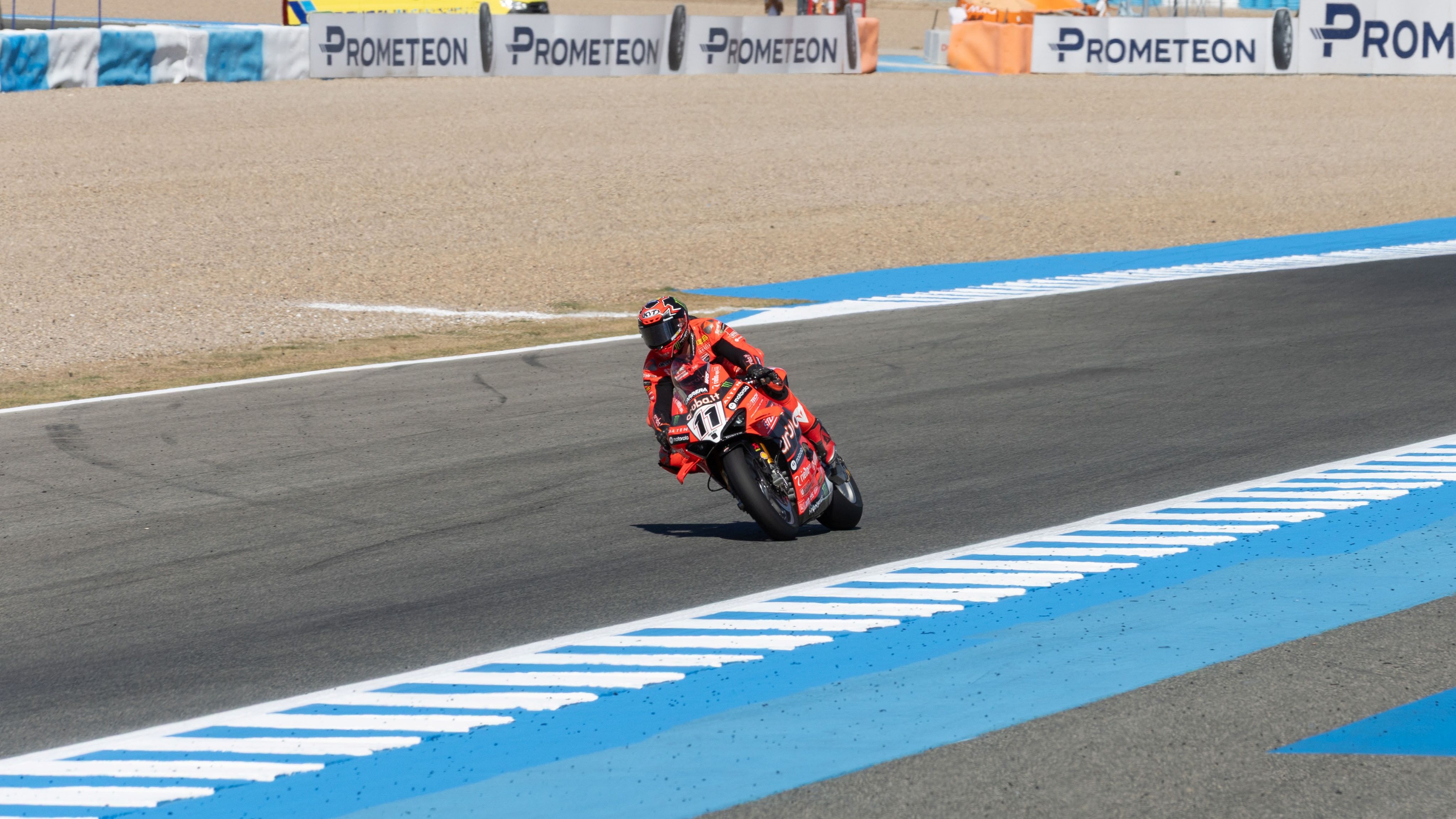 Nicolò Bulega ha acabado el año con un triplete en Jerez