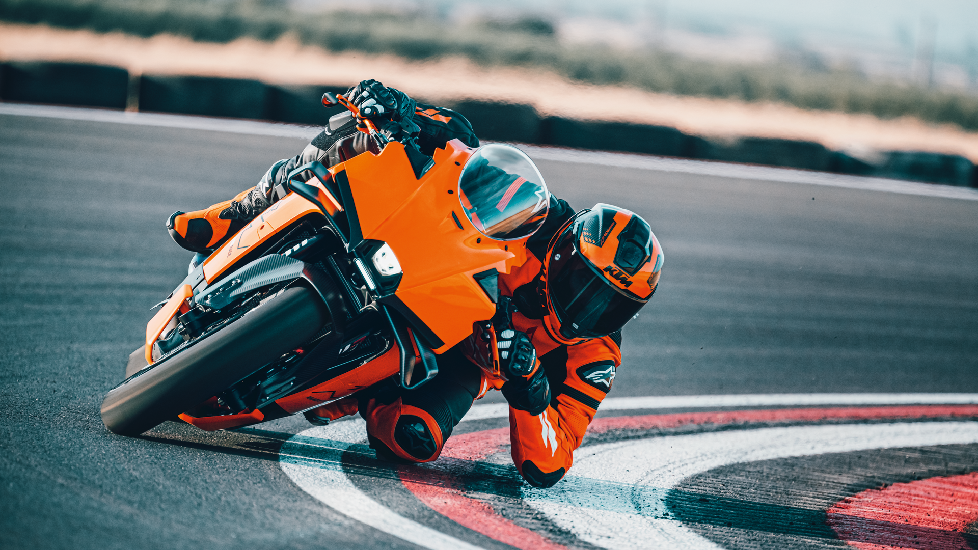 KTM 990 RC R 2026 Accion (6)