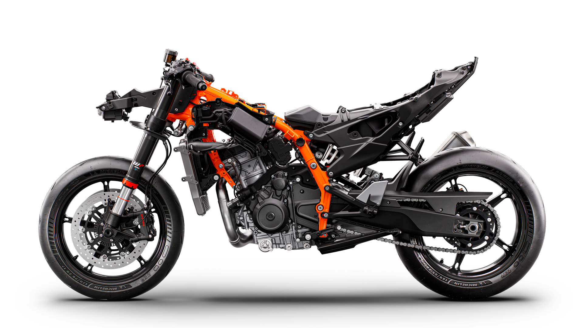 KTM 990 RC R 2026 Estudio (11)