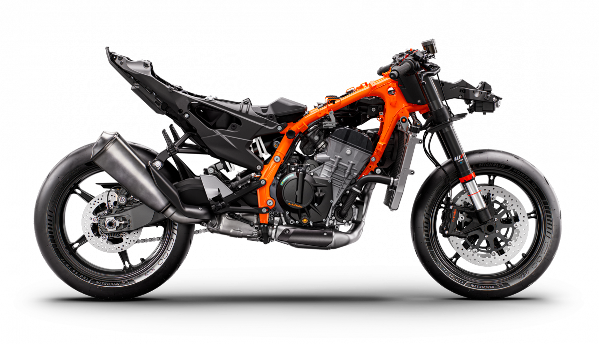 KTM 990 RC R 2026 Estudio (12) KTM 990 RC R 2026 Estudio (12)
