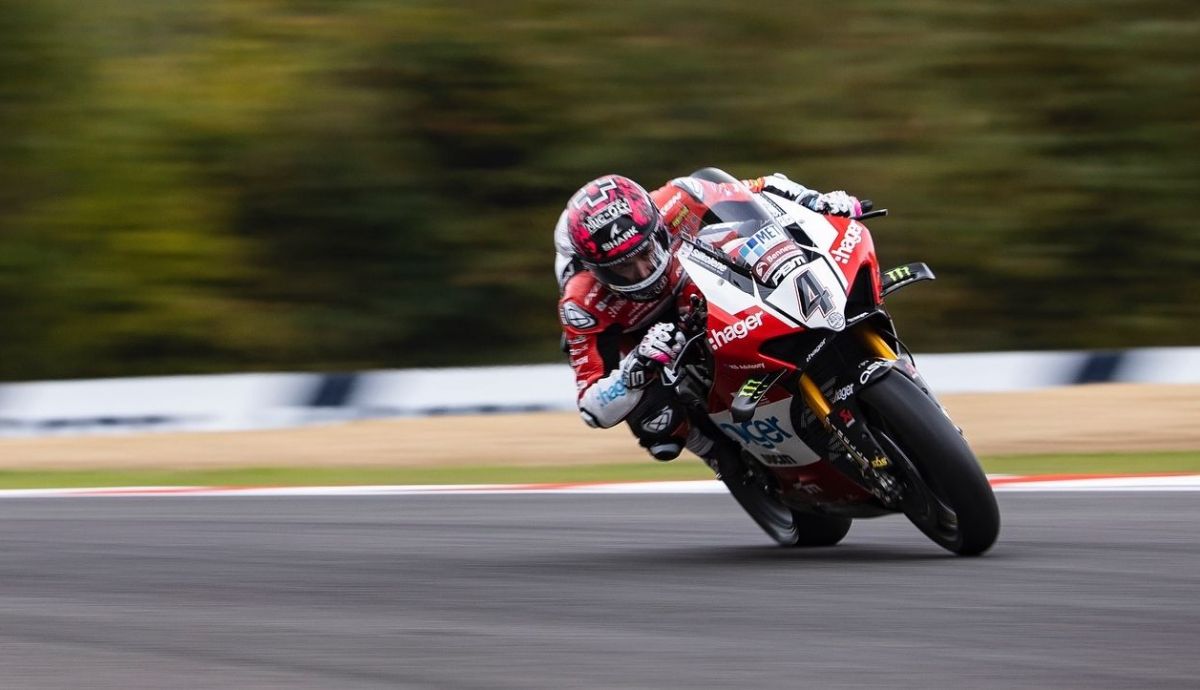 Scott Redding ganaba la primera carrera llegando desde atrás Scott Redding ganaba la primera carrera llegando desde atrás