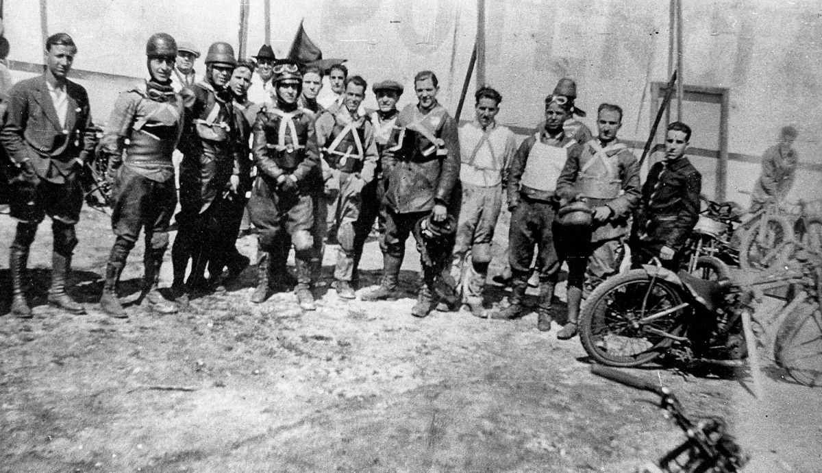 Historias de moto la campo: del Speedway al Dirt Track Historias de moto la campo: del Speedway al Dirt Track