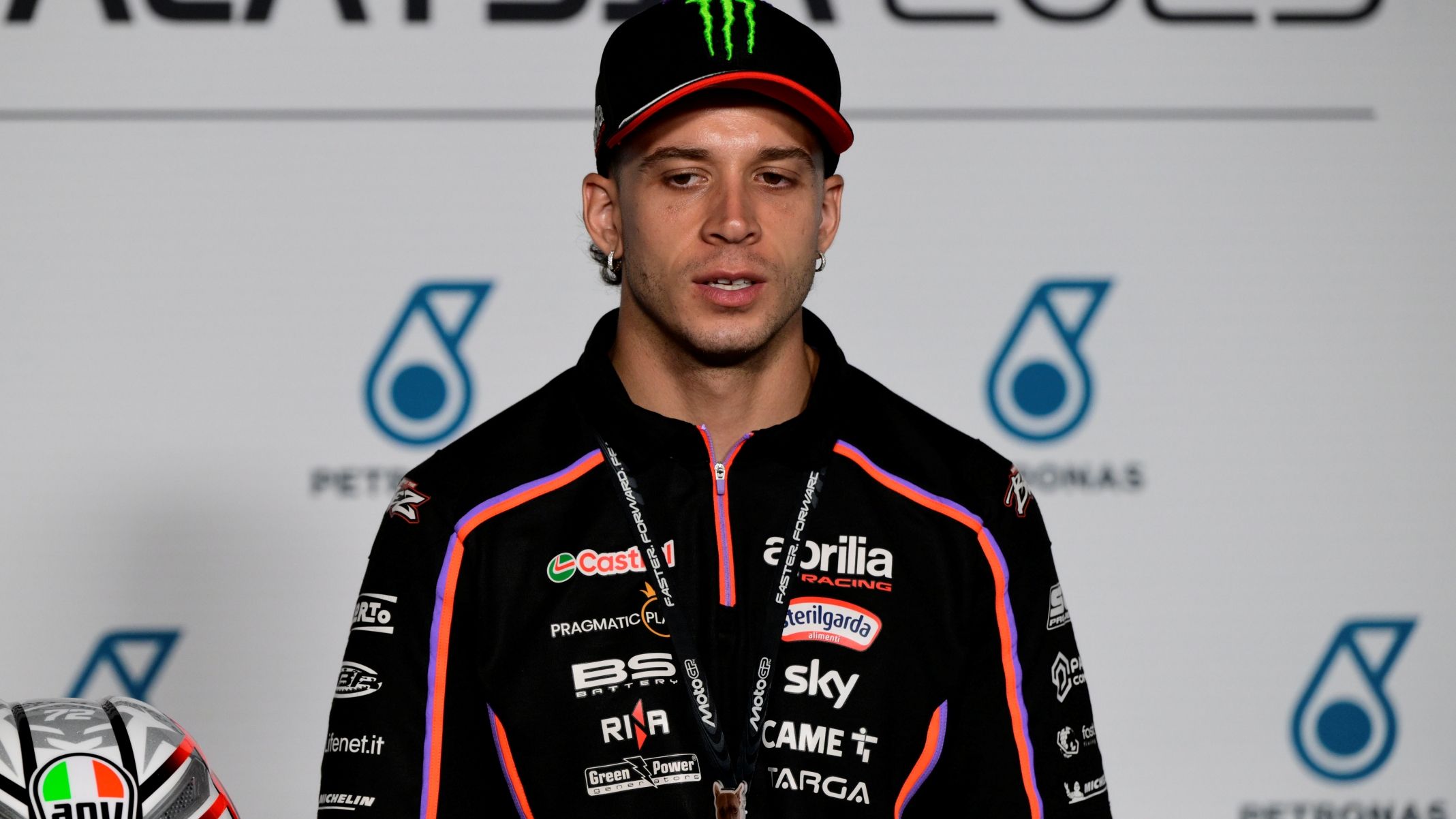 Marco Bezzecchi  durante la rueda de prensa previa del GP de Malasia de MotoGP 2025