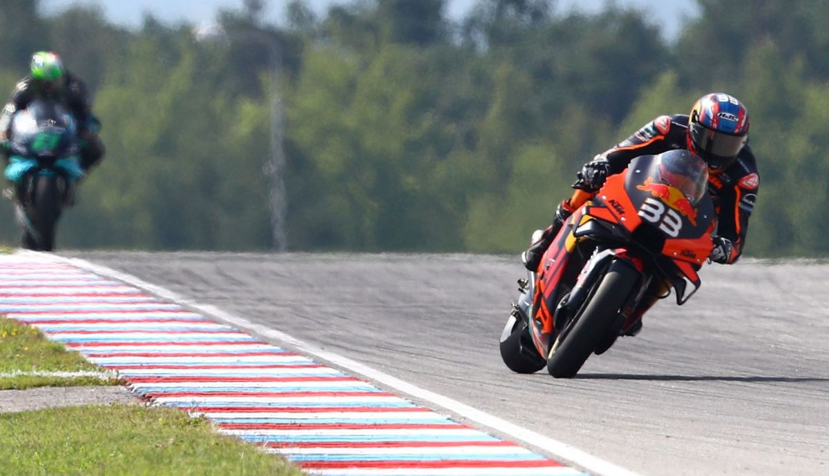 Brad Binder consiguió el primer triunfo de KTM en Brno 2020, en su tercera carrera en MotoGP