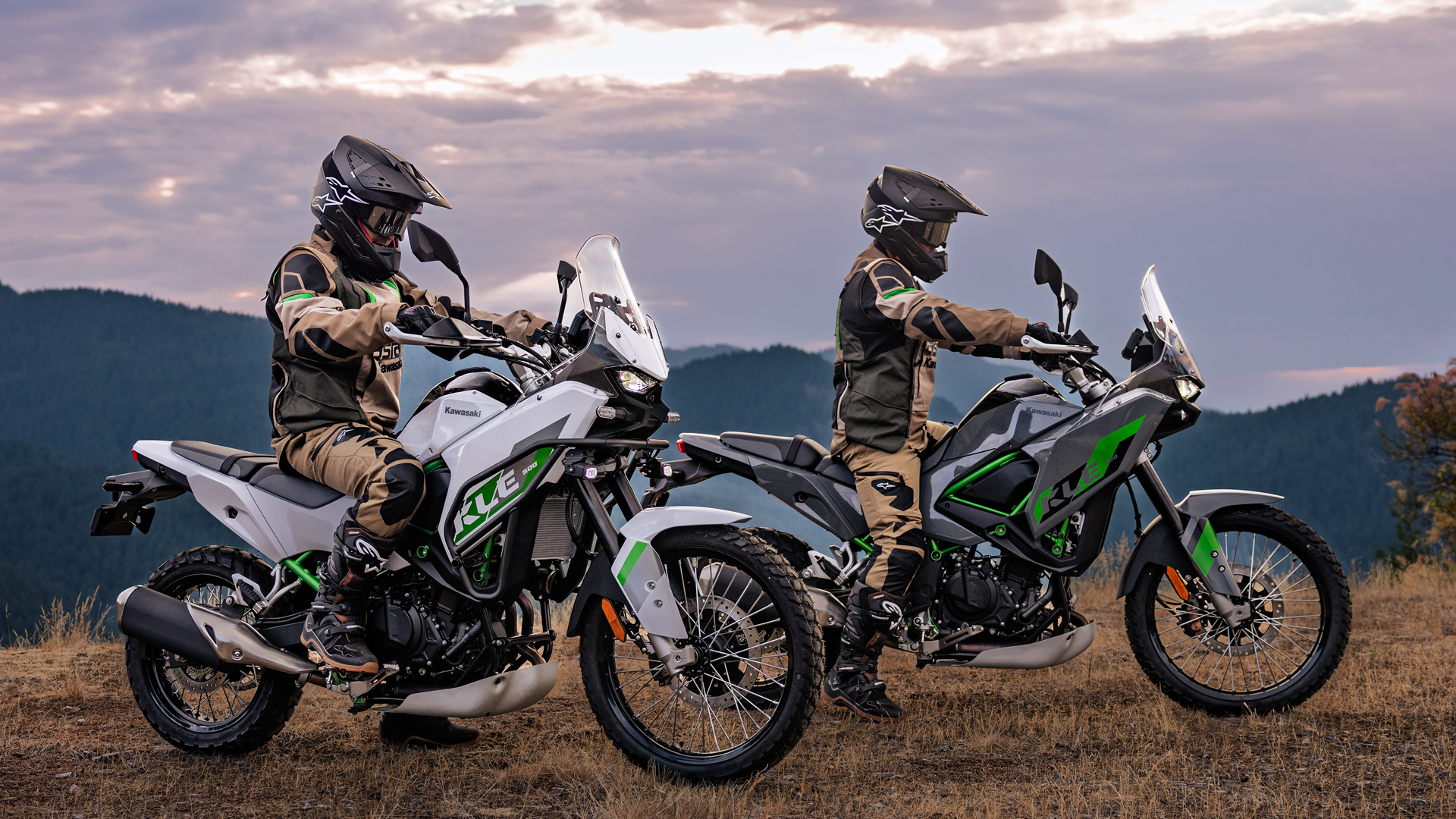 Kawasaki KLE500 2026 Estatica (2)