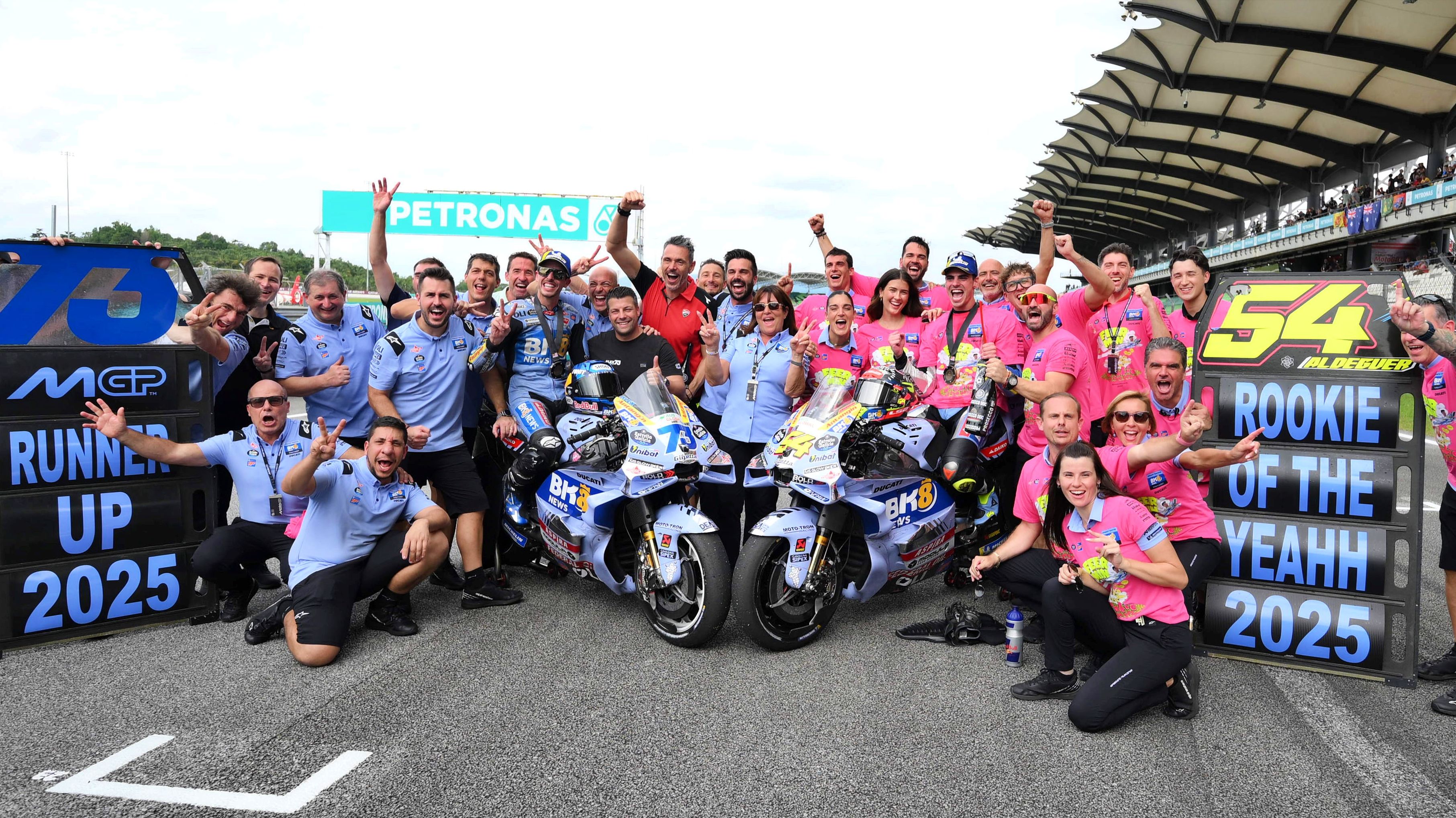 Álex Márquez ha cerrado el subcampeonato de MotoGP 2025 y Fermín Aldeguer el Rookie del Año