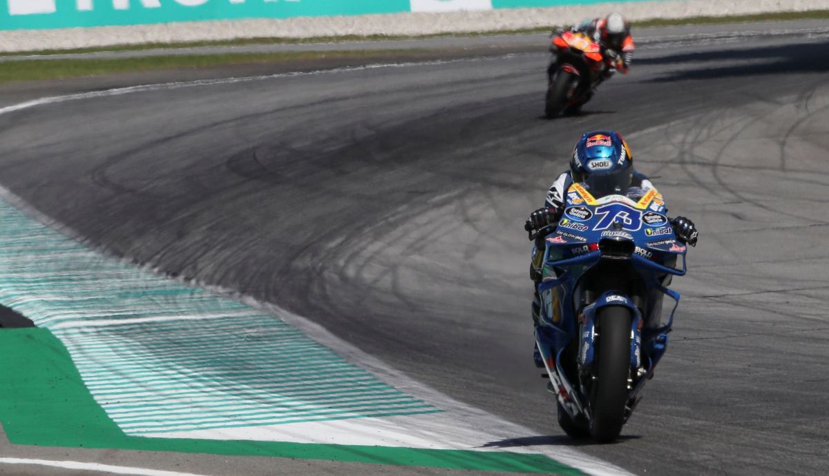 Álex Márquez se va de Pedro Acosta rumbo al triunfo, MotoGP Malasia 2025 Álex Márquez se va de Pedro Acosta rumbo al triunfo, MotoGP Malasia 2025