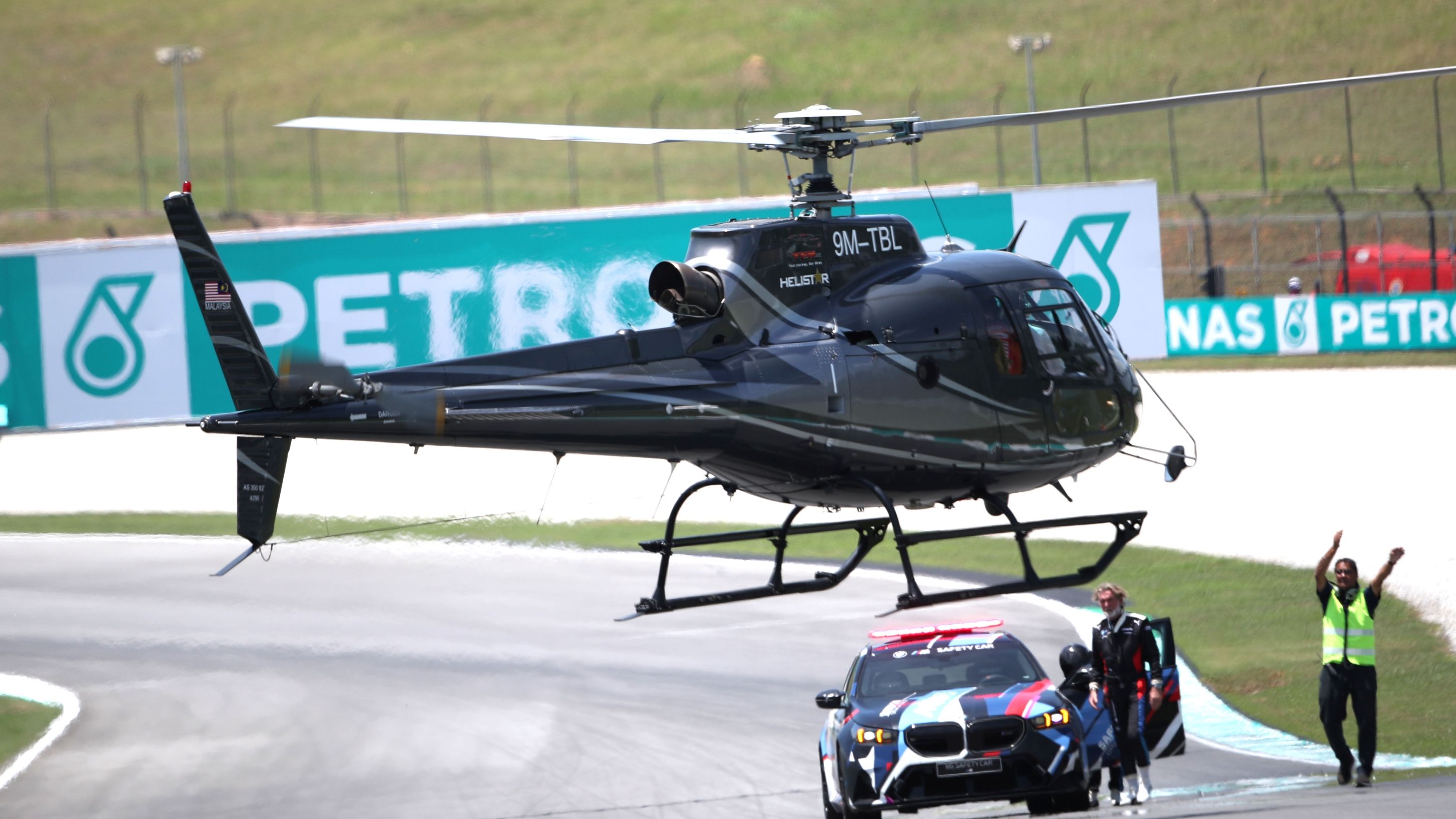 José Antonio Rueda y Noah Dettwiler tuvieron que irse en helicóptero, Moto3 Malasia 2025