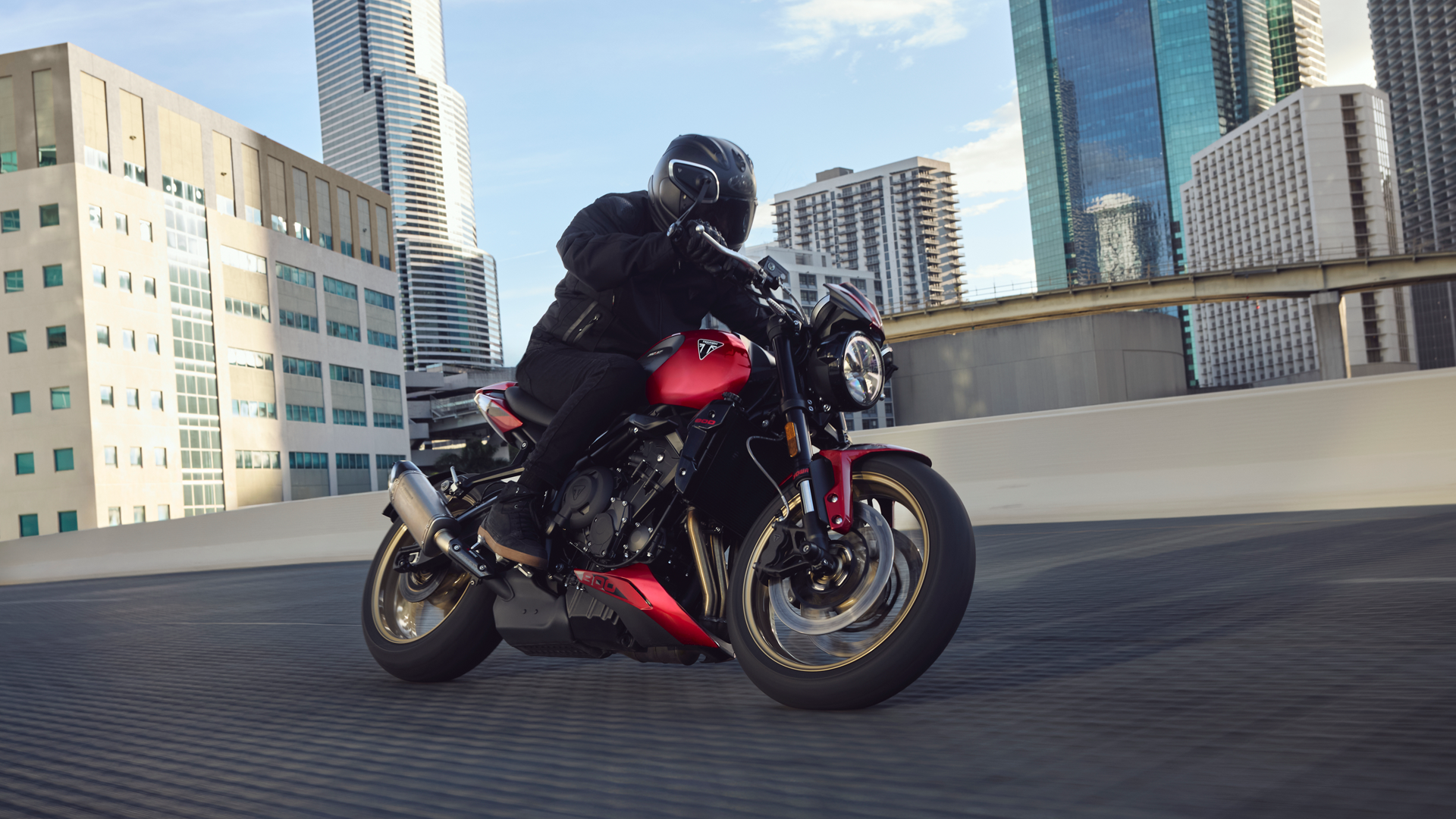 Triumph Trident 800 2026 Accion (2) Triumph Trident 800 2026 Accion (2)