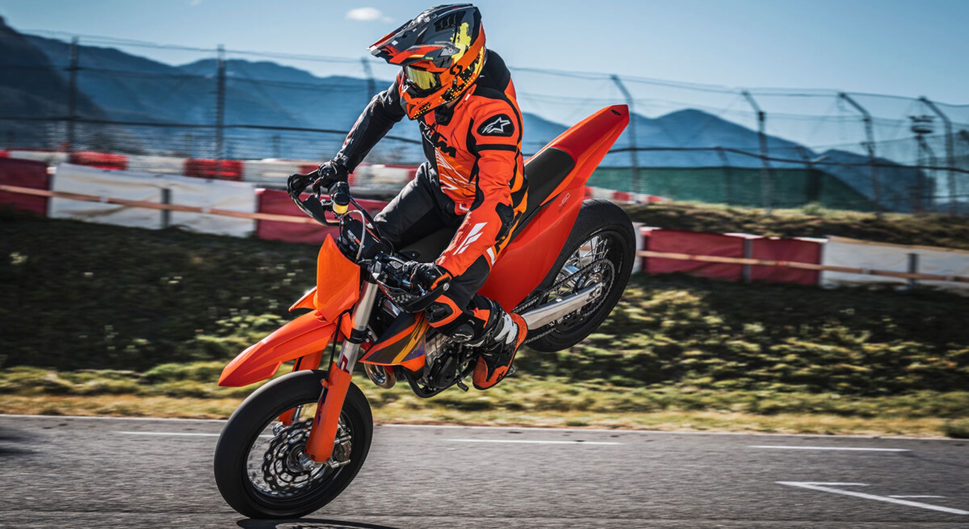 KTM 450 SMR 2026 (2)