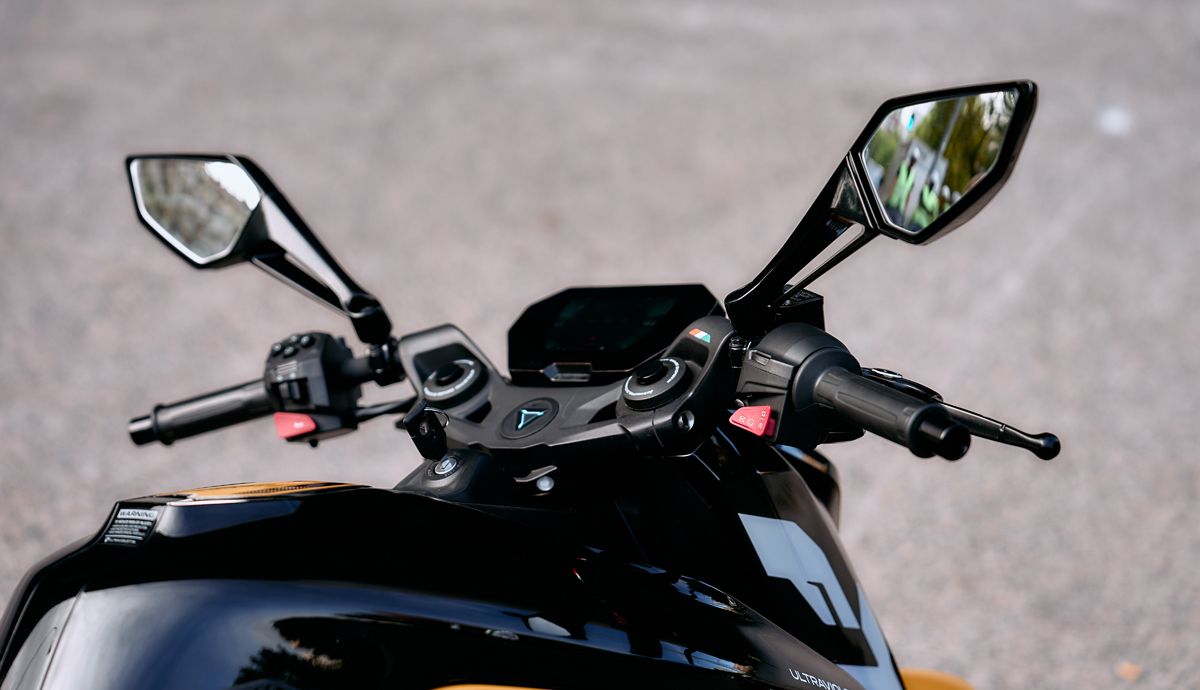 Ultraviolette F77 detalles (3)