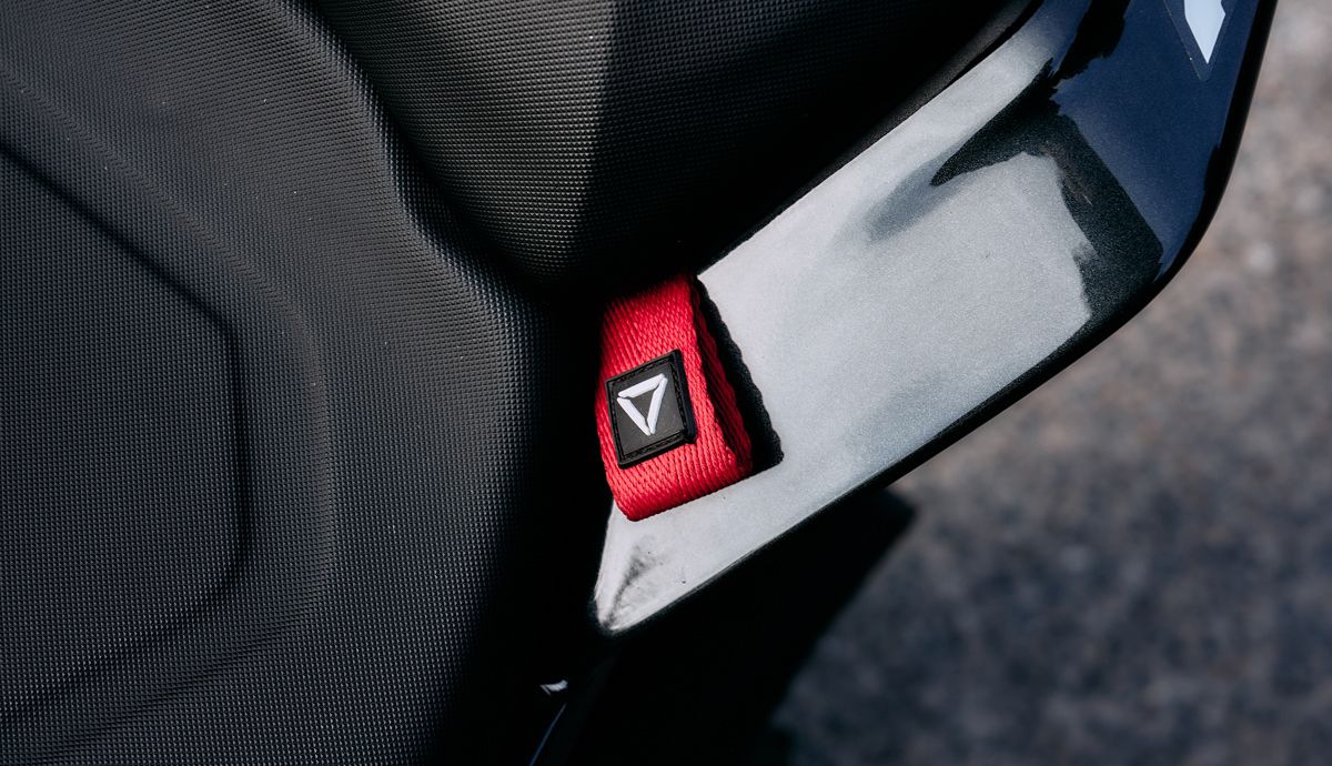 Ultraviolette F77 detalles (11)