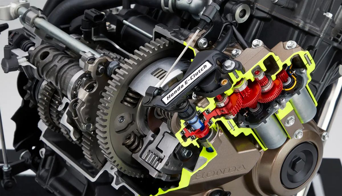 Honda E-Clutch, el primer embrague electrónico para motos