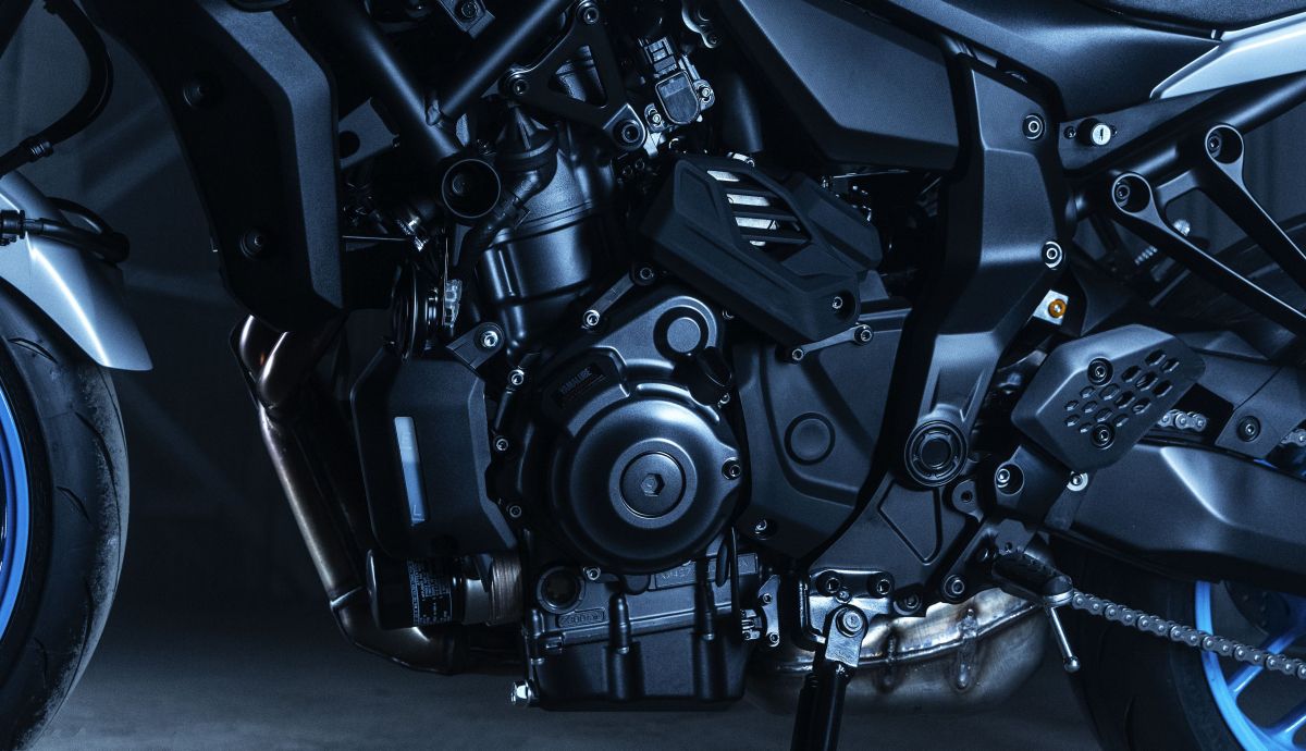 Yamaha M707 yamt detalles (8)