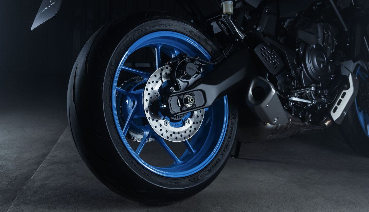 Yamaha M707 yamt detalles (3)