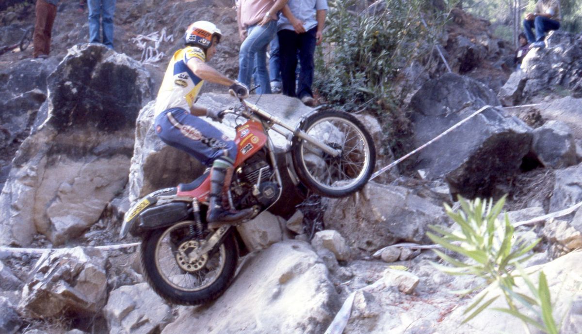 Moto Verde Historico Especial Clasicas 3 2025 (3)