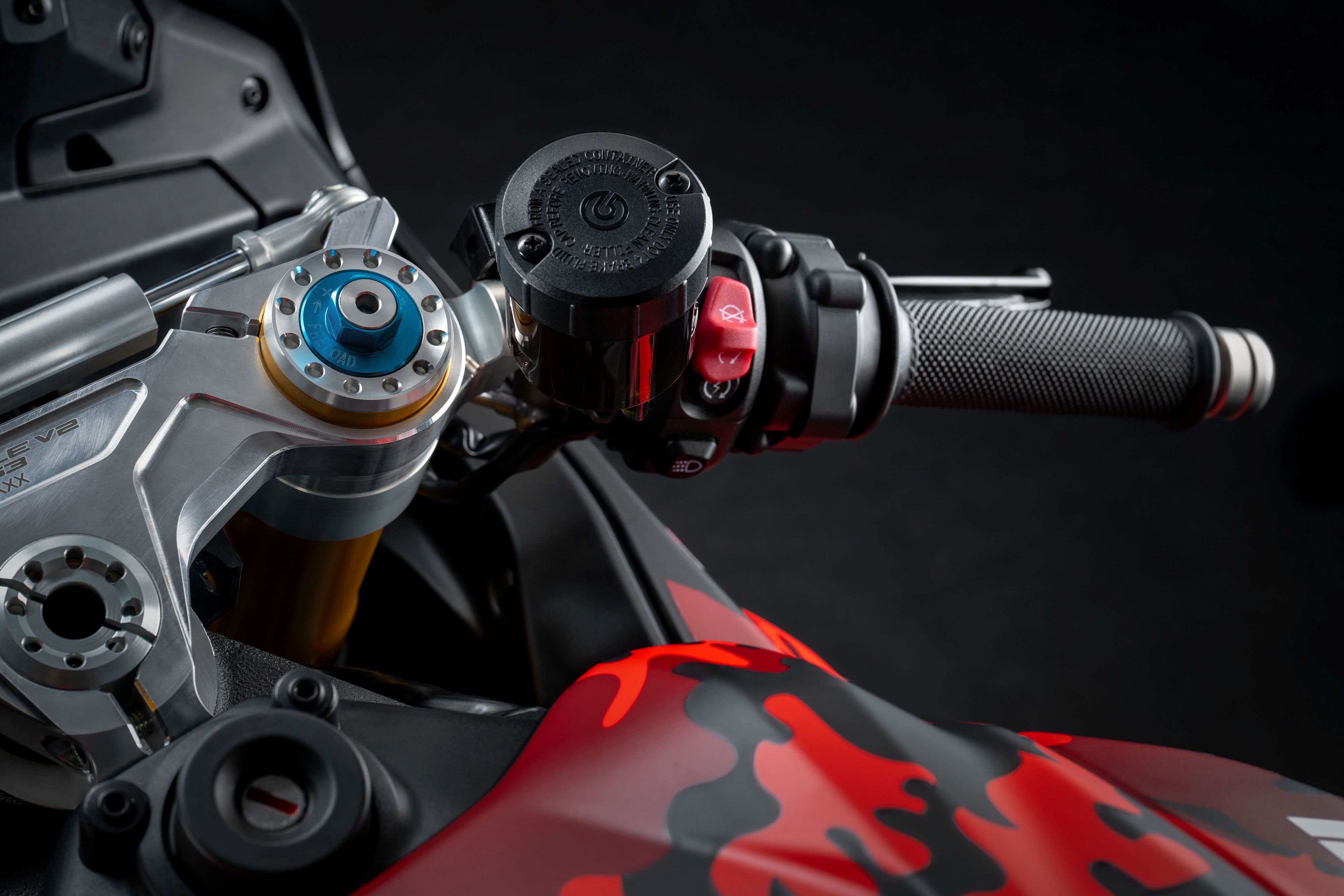 Ducati Panigale V2 MM93 FB63 03