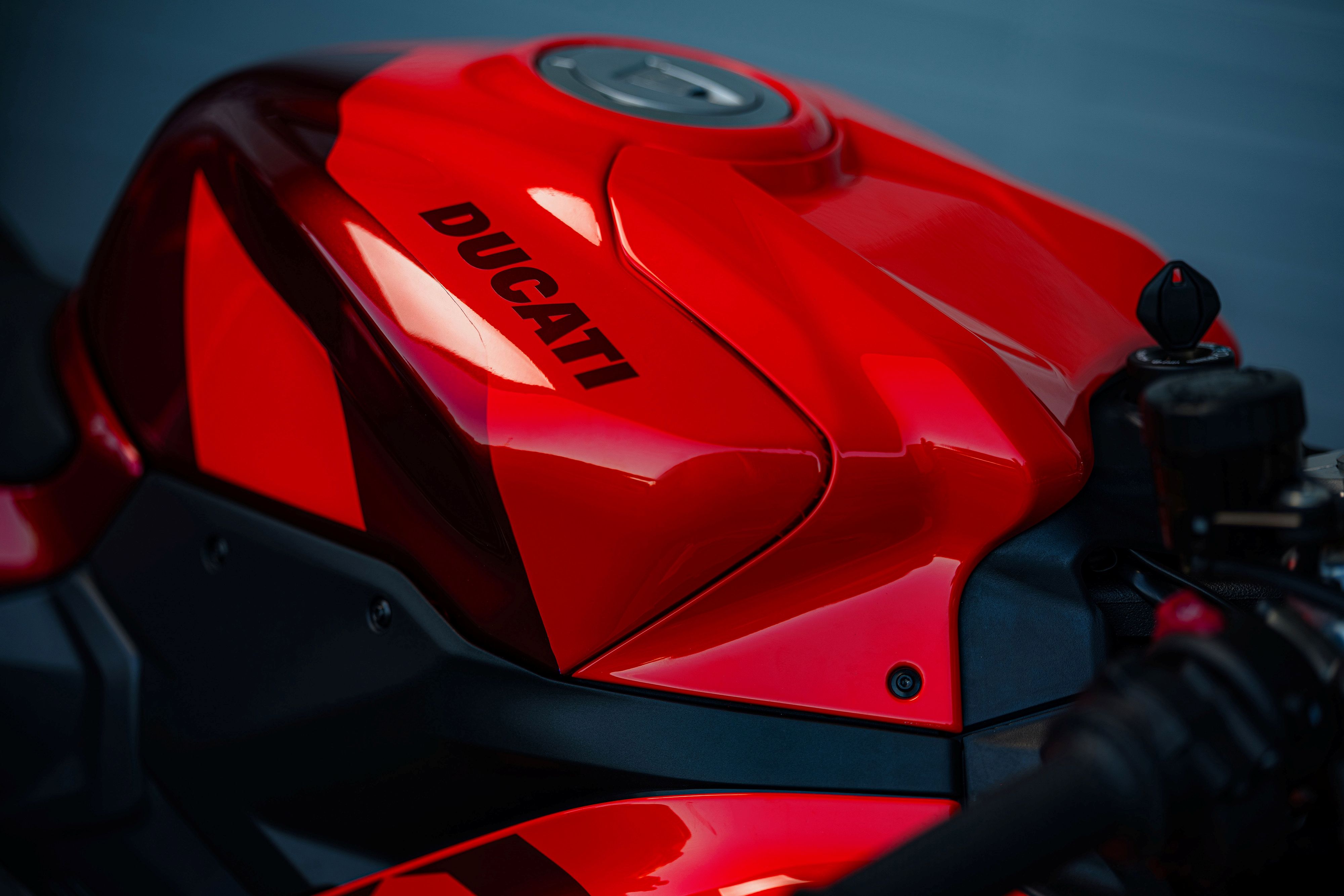 Ducati Panigale V2 MM93 FB63 32