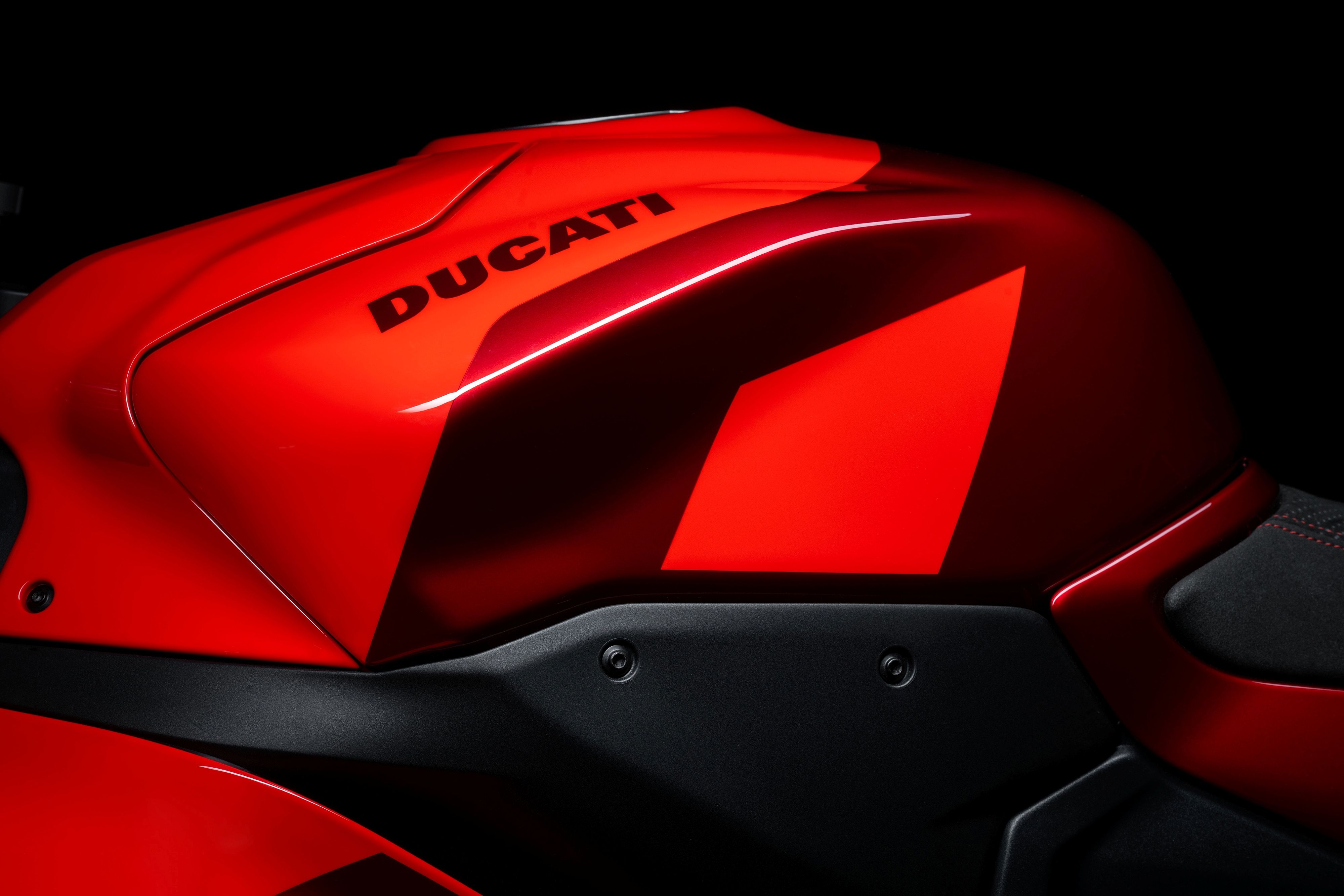 Ducati Panigale V2 MM93 FB63 45