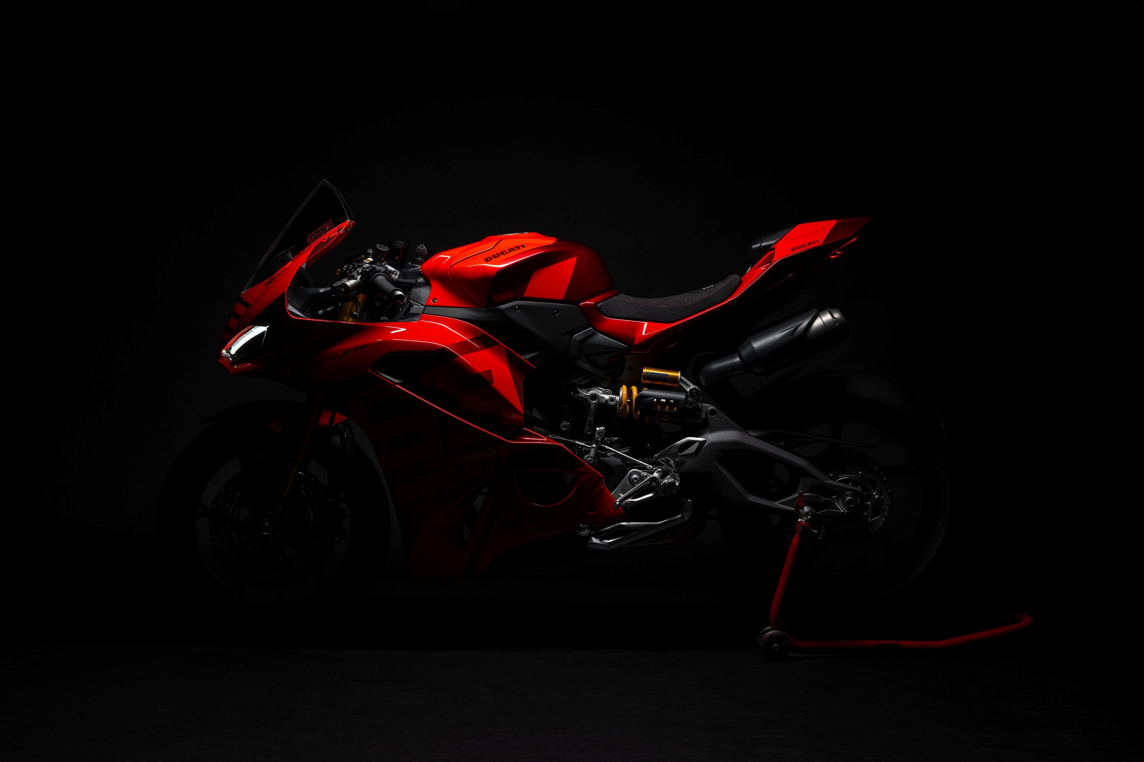Ducati Panigale V2 MM93 FB63 65