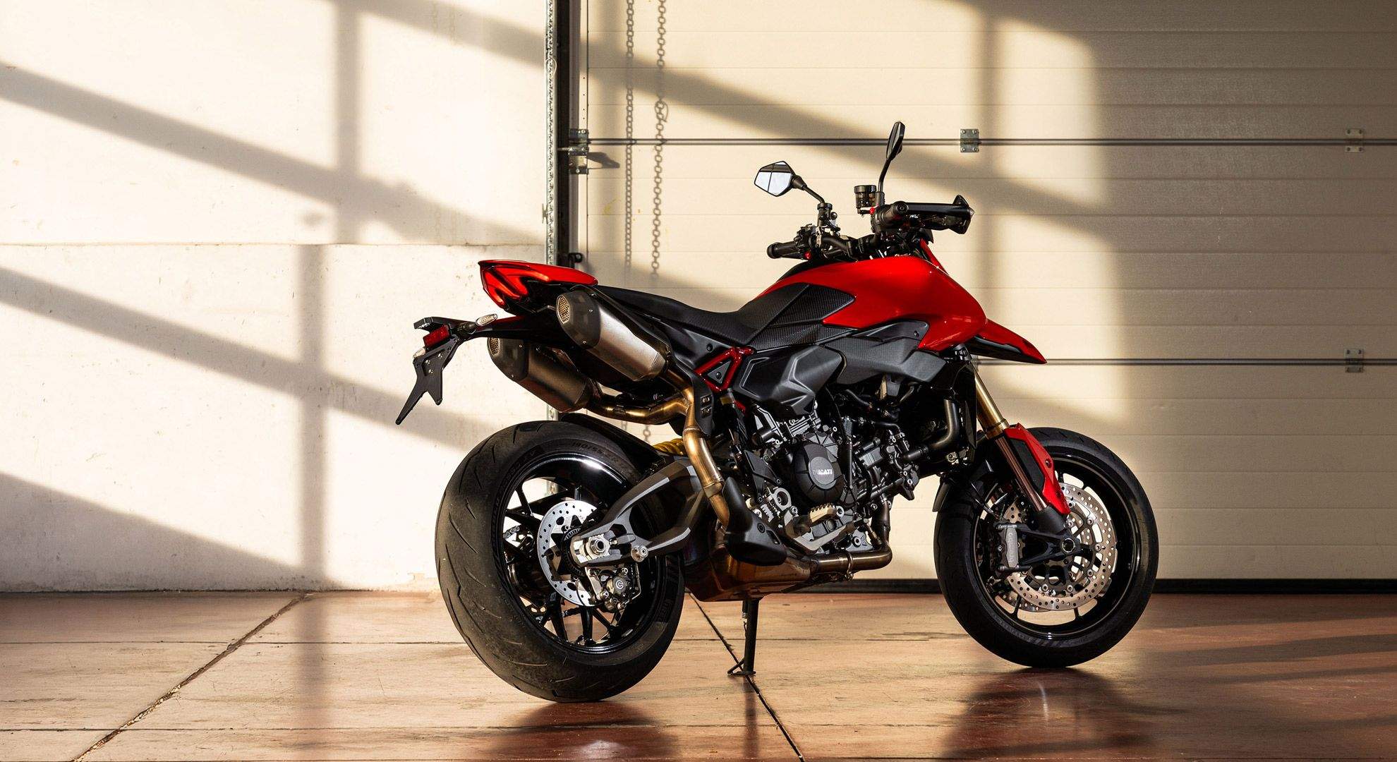 Ducati Hypermotard V2 2026