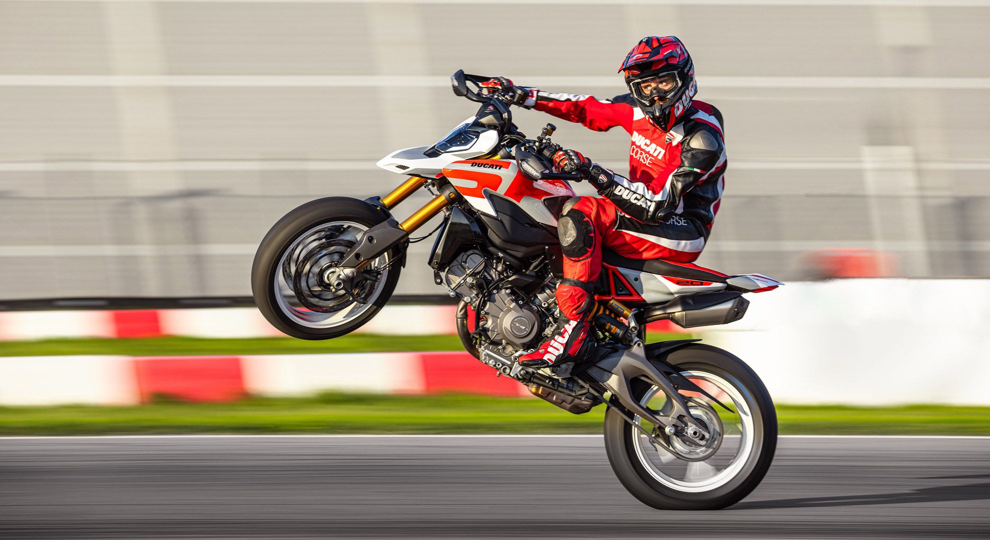 Ducati Hypermotard V2 SP 2026