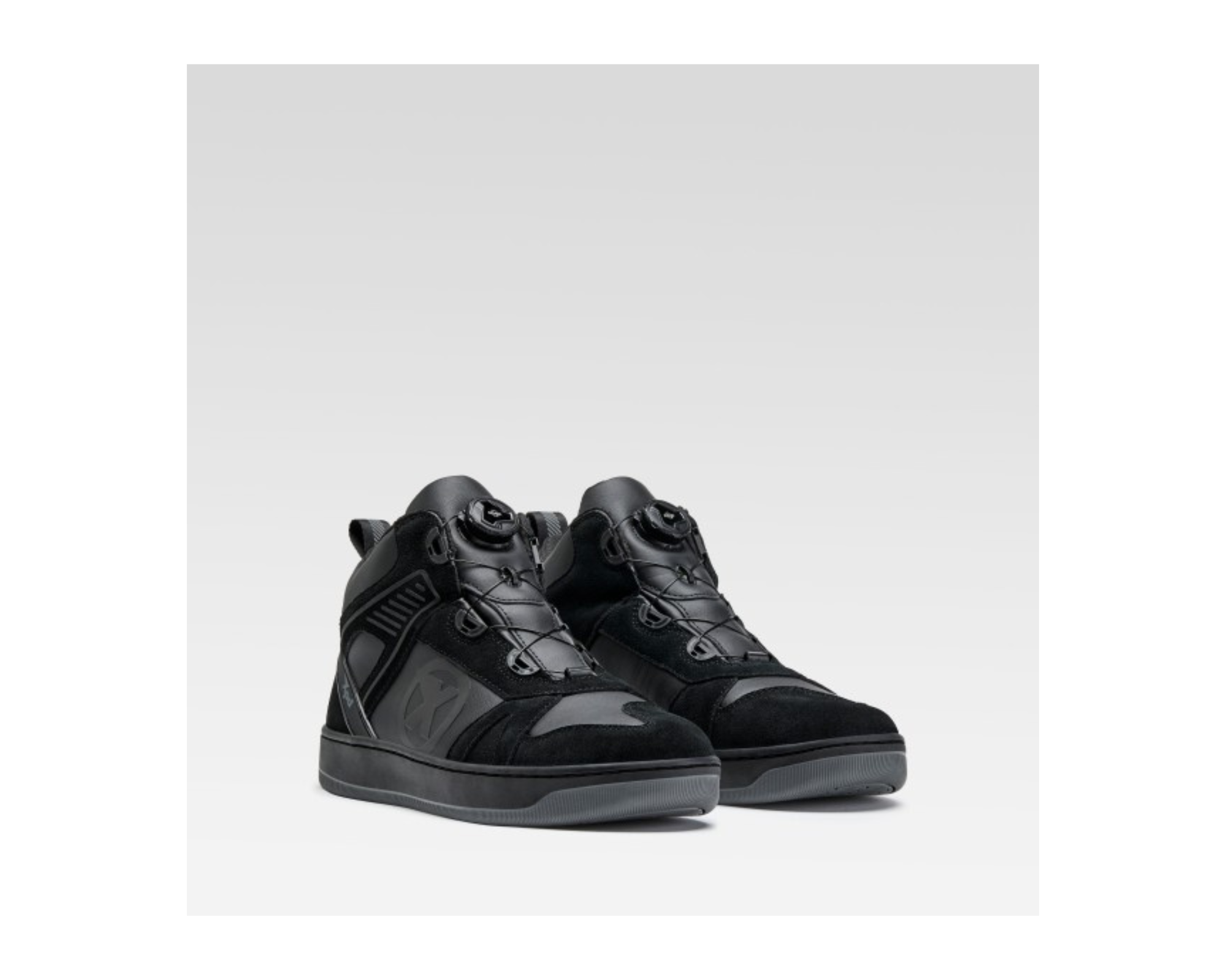 XPD H2OUT: conquista la ciudad sobre dos ruedas incluso bajo la lluvia