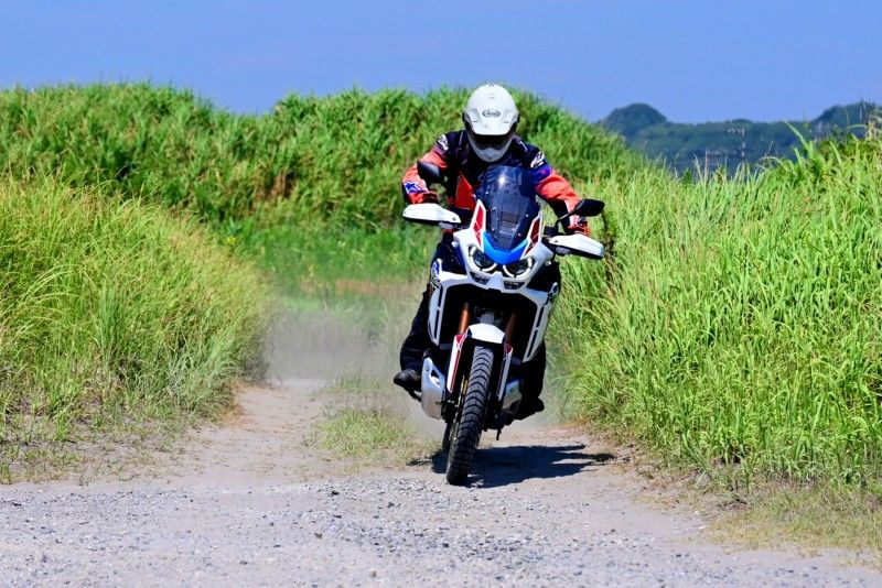 Arai Tour-X5: el casco adventure más versátil del momento