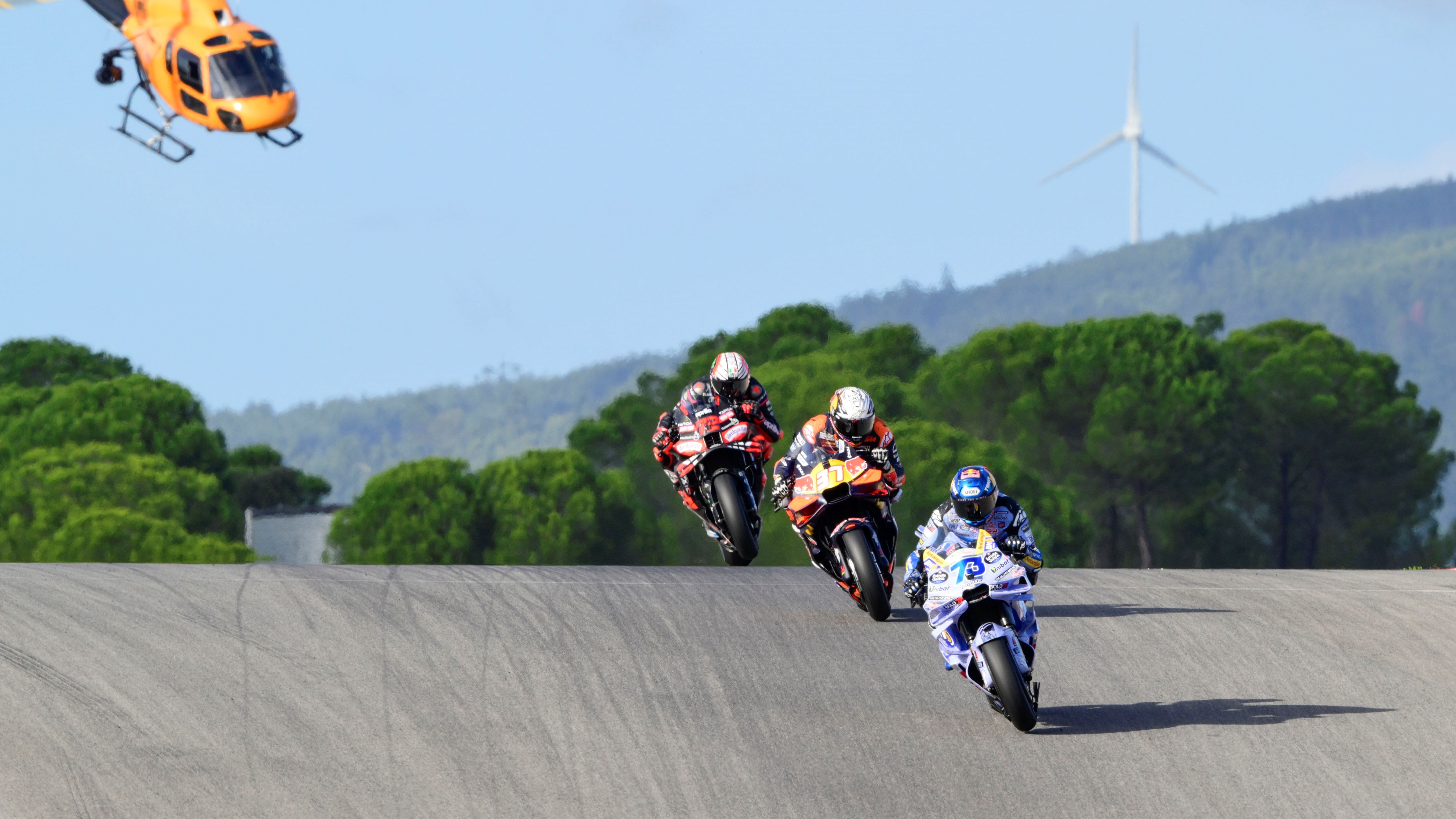 Álex Márquez ha ganado el Sprint de Portimao ante Pedro Acosta y Marco Bezzecchi