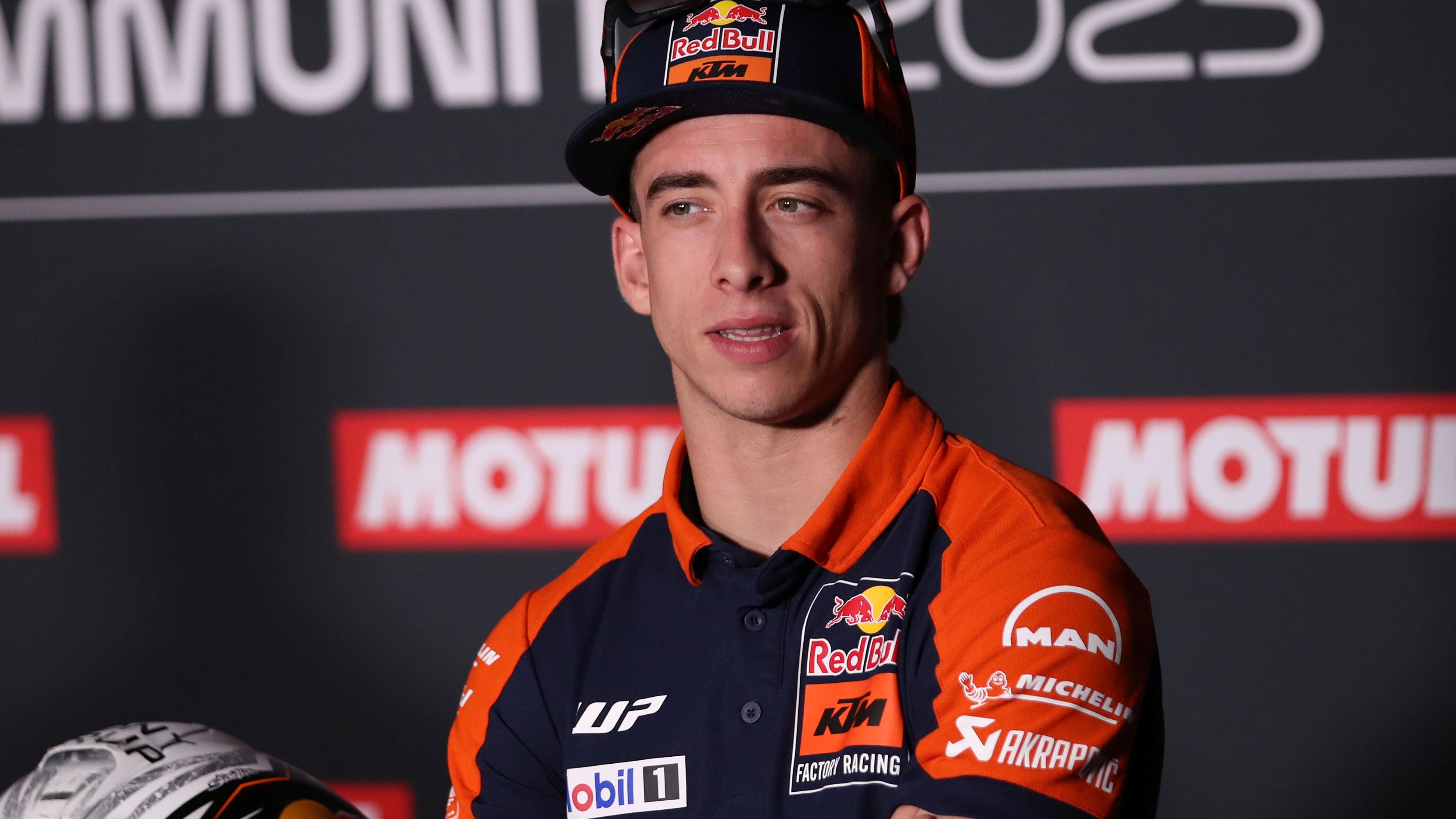 Pedro Acosta en la rueda de prensa previa al GP de Valencia de MotoGP 2025
