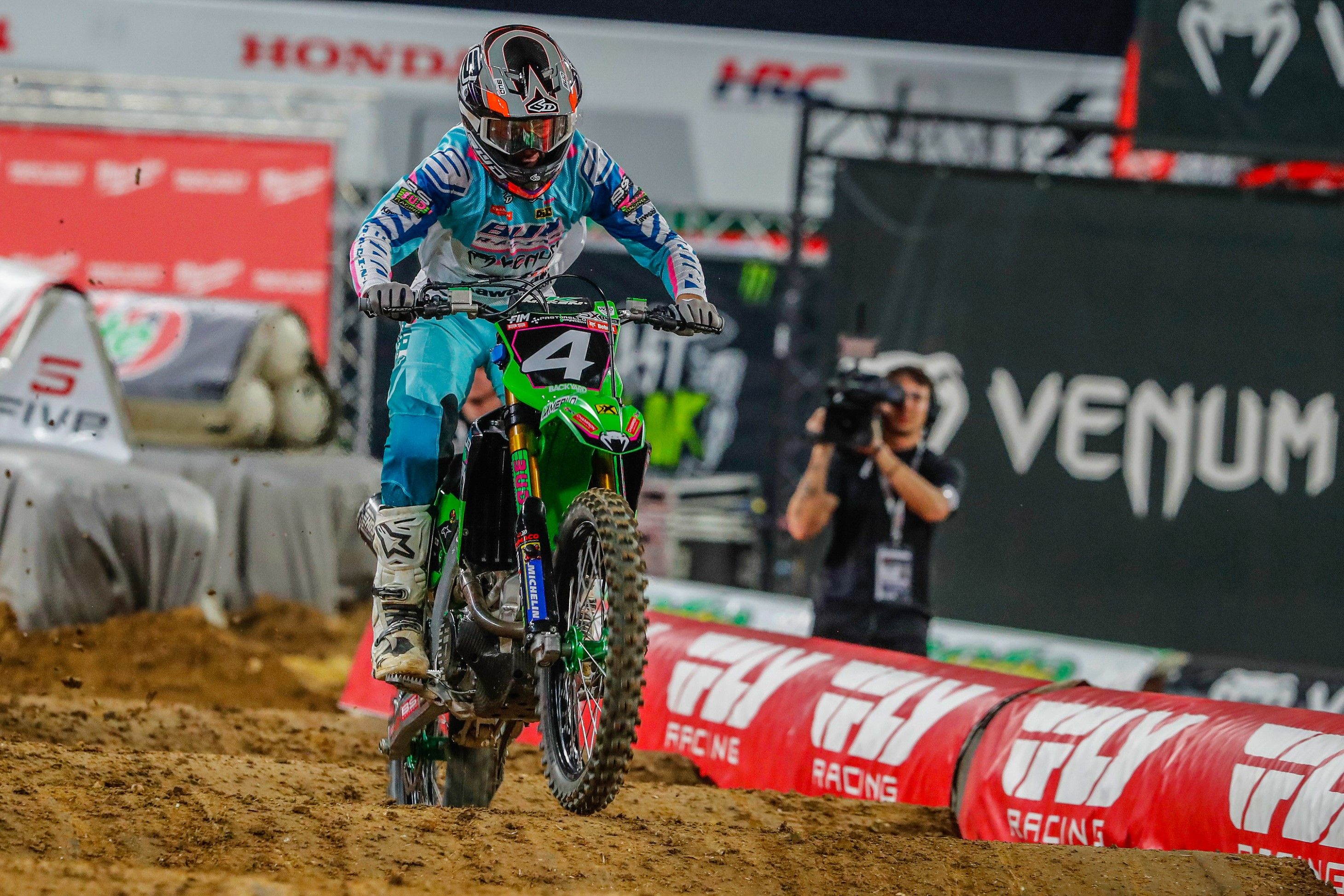 CLOUT SX PARIS PH 0300 (Grande)