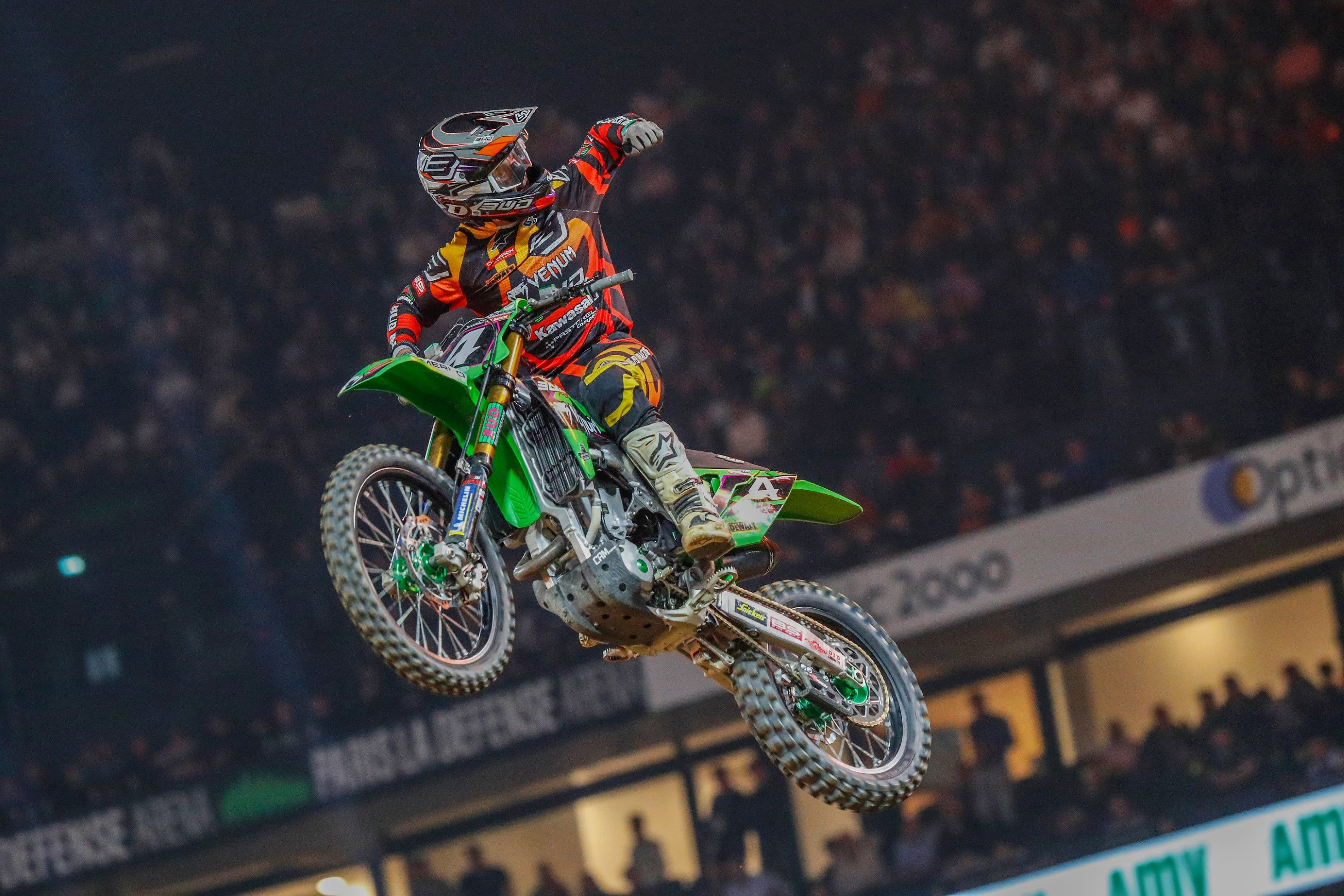 CLOUT SX PARIS PH 0904 (Grande)