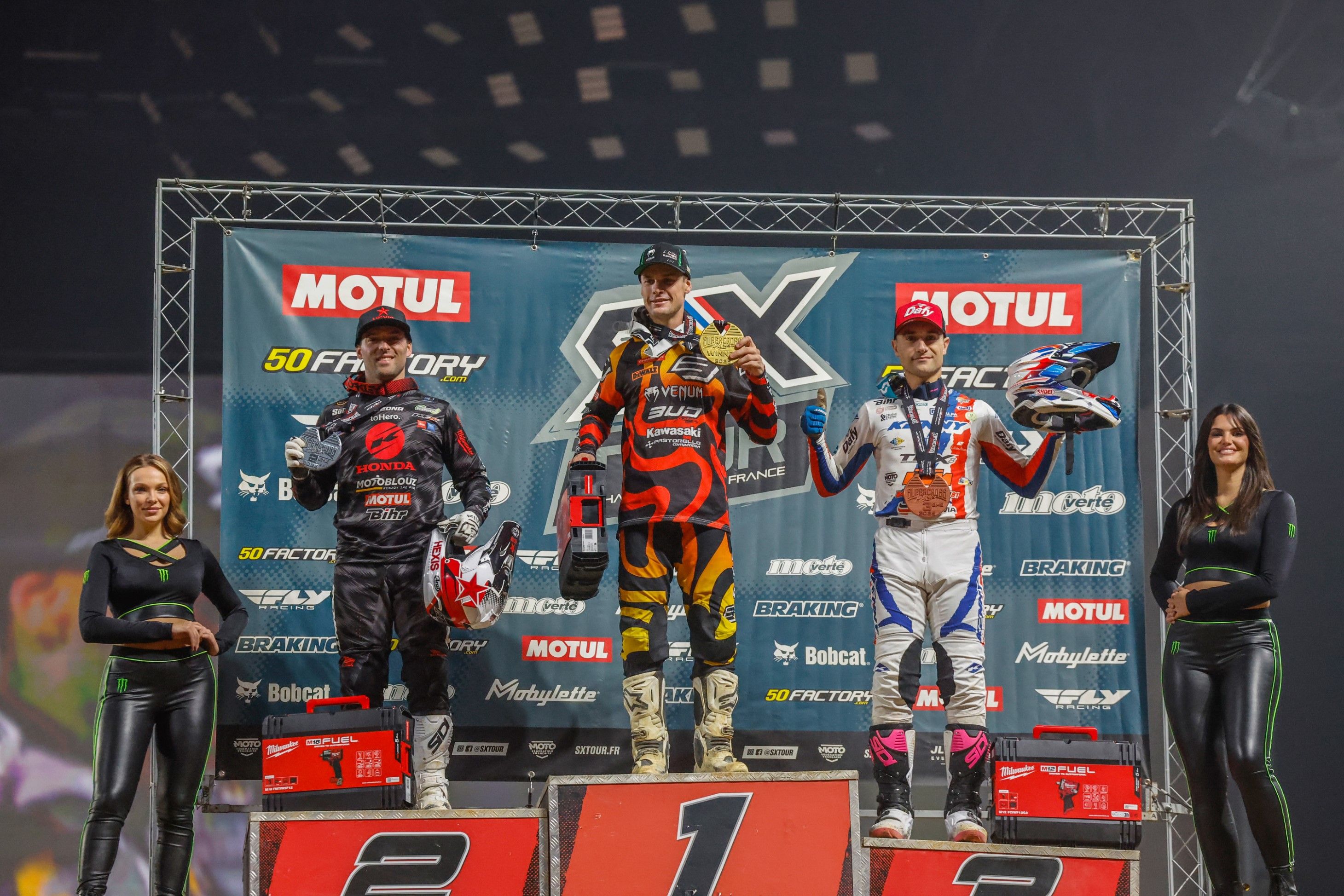 PODIUM SX2 SAMEDI SX PARIS PH 9740 (Grande)